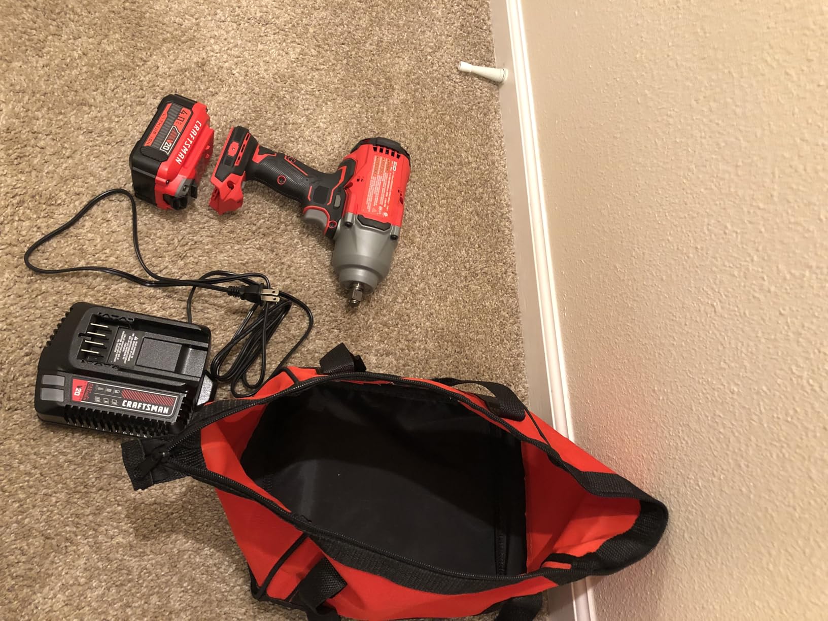 CRAFTSMAN V20 RP Impact Wrench, Cordless, Brushless, High Torque, 1/2 Inch, 4Ah Battery and Charger Included customer photo 2