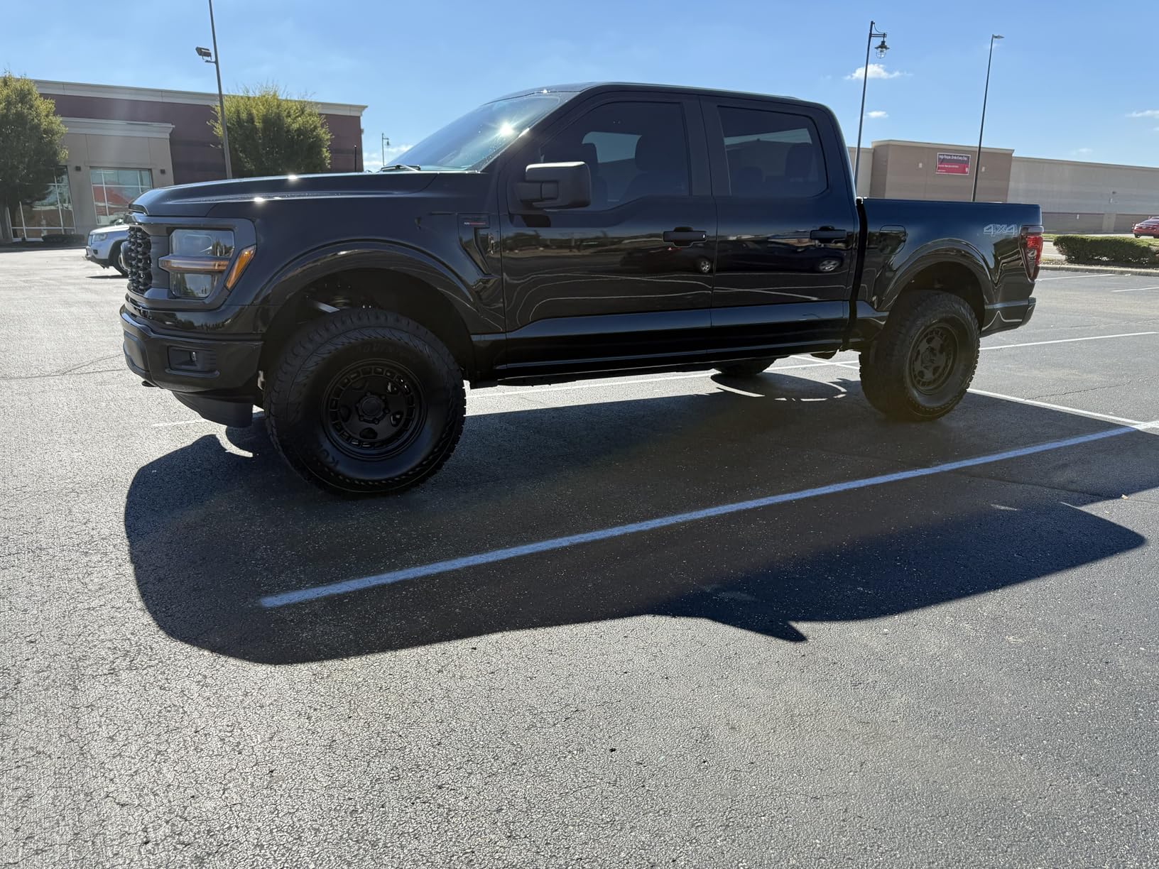 Eibach Suspension Lift Kit, PRO-TRUCK-LIFT STAGE 2R, 0.5 to 2.3 in Front Lift, 0 to 1.5 in Rear Lift, Reservoirs/Springs/Shocks, compatible with Ford Fullsize Truck 2015-25, Kit customer photo 1