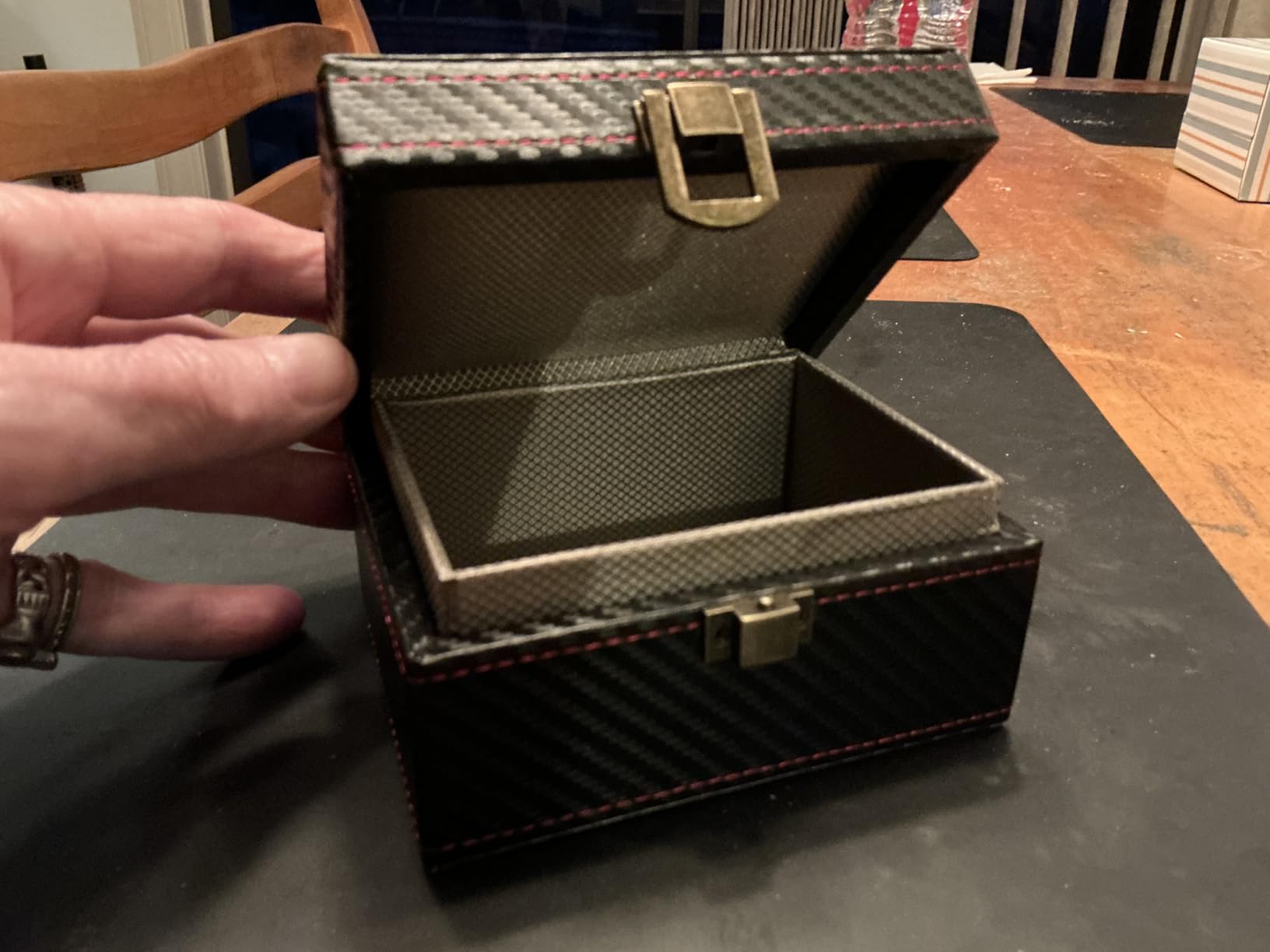 Diyife Faraday Box, RFID Box for Car Keys, Faraday Key Fob Protector Cage, Anti-Theft Key Fob Car Key Signal Blocking Shielding Box Gift For Men, 4.6