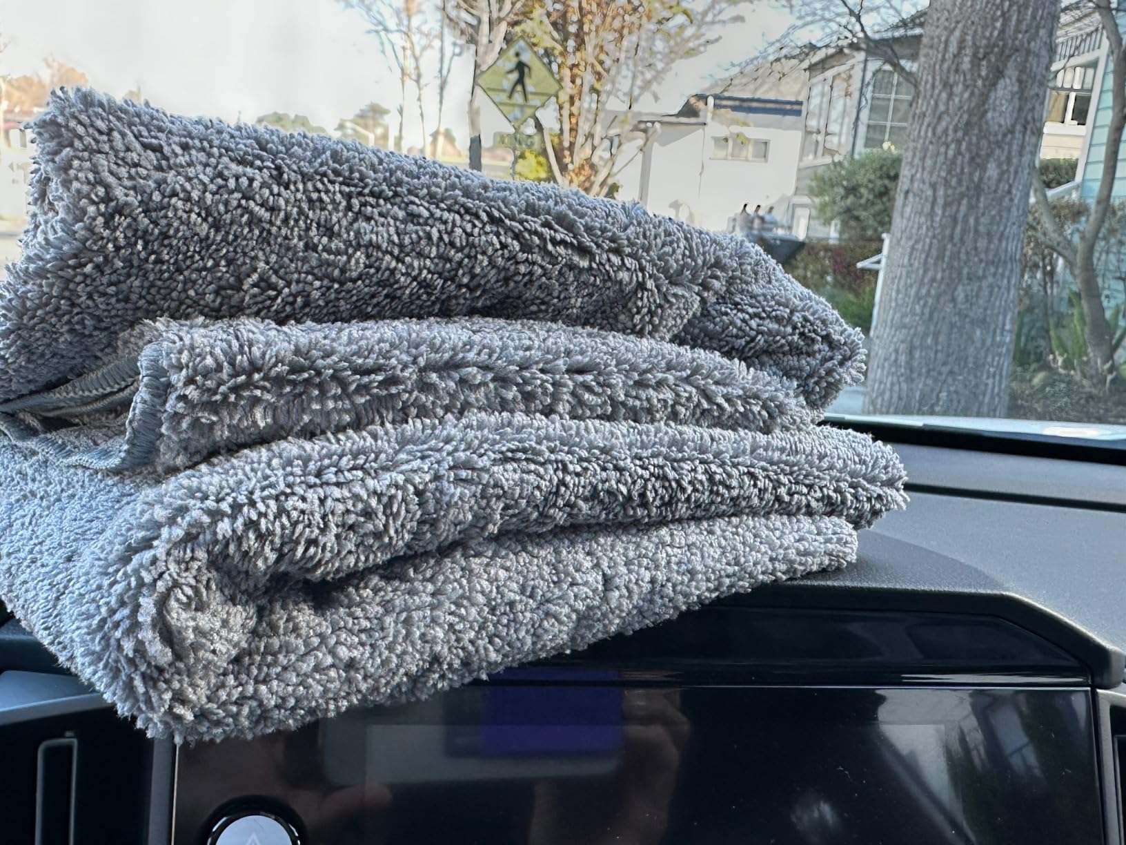 HOMEXCEL Professional Large Microfiber Car Drying Towels 2 Pack, Lint Free, Scratch Free, Highly Absorbent Drying Towel for Cars, SUVs, RVs, Trucks, and Boats,31