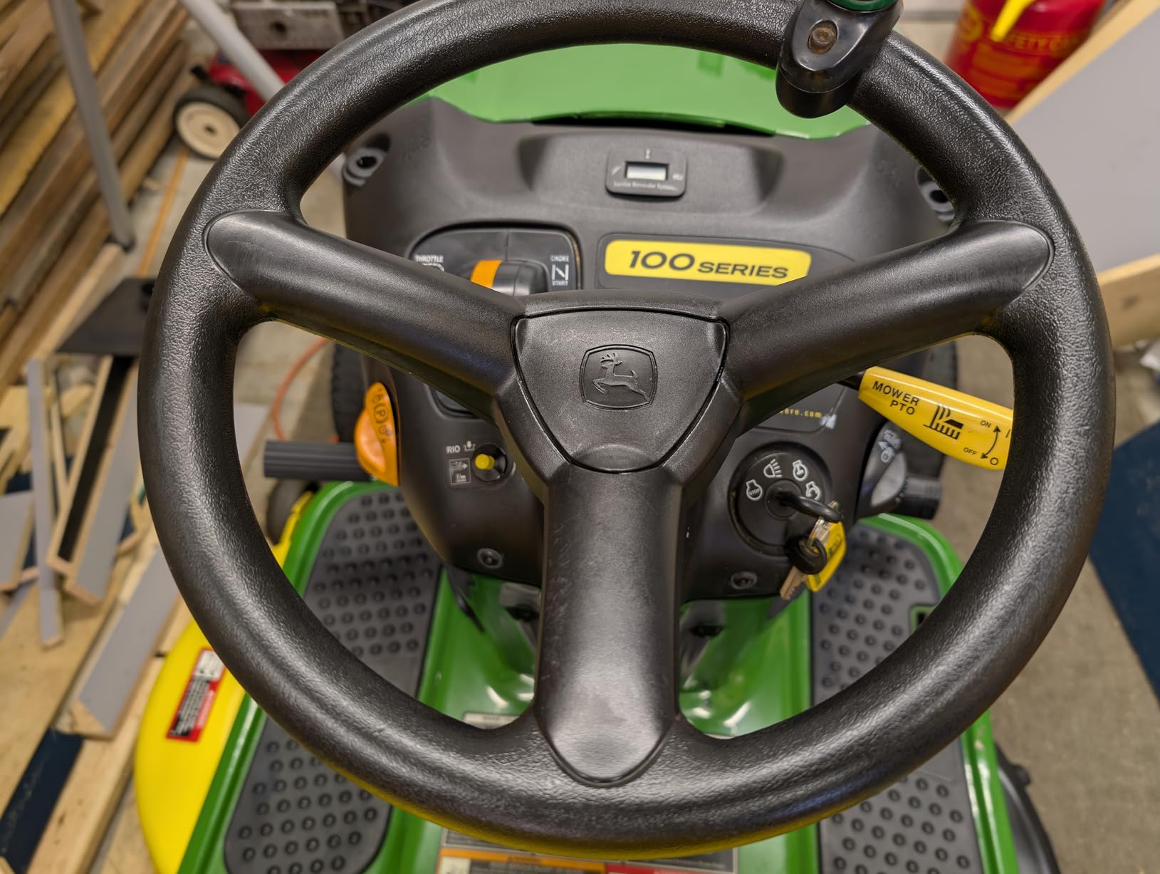 Turtle Wax Hybrid Solutions Graphene Acrylic Black Trim Restorer, Revives Exterior Car Plastic to Like New Condition, Won't Wash Off, Superior UV Protection, 10 fl oz customer photo 1