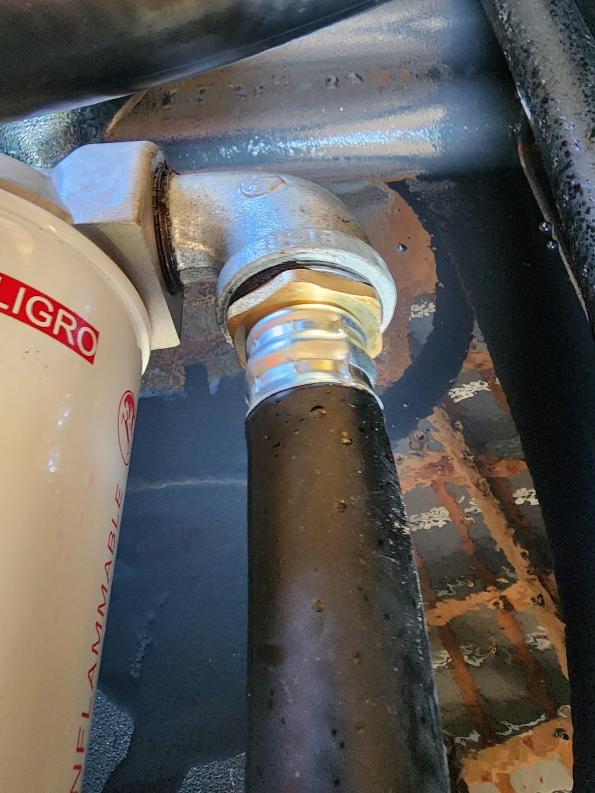 VEVOR Portable Diesel Tank, 58 Gallon Capacity & 10 GPM Flow Rate, Portable Fuel Tank with 12V Electric Transfer Pump and 13.1ft Rubber Hose, PE Diesel Transfer Tank for Easy Fuel Transportation Black customer photo 1