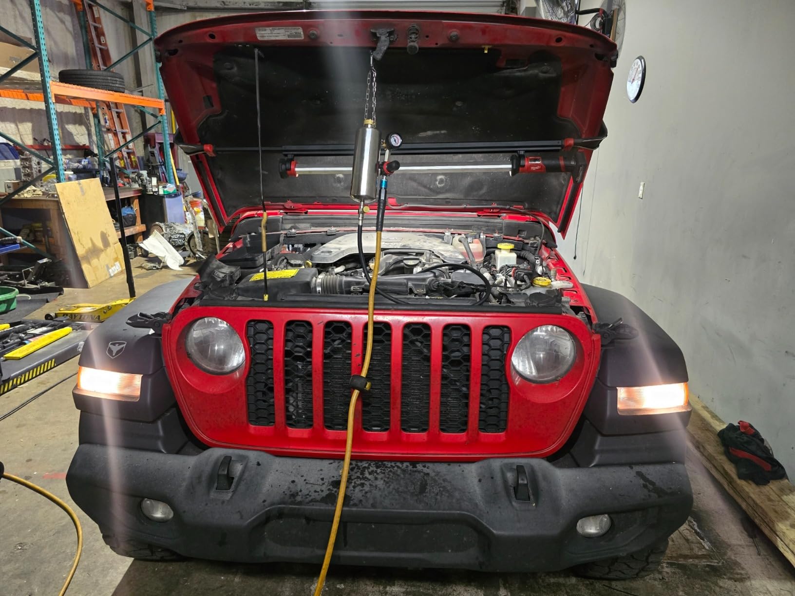 AUTOOL Fuel Injector Cleaner Kit Fuel System Cleaner, Non-dismantle Fuel Injector Cleaner Tester 1000ML 150PSI Automotive Intake Valve Manifold Throttle Body Catalytic Converter Cleaner customer photo 2