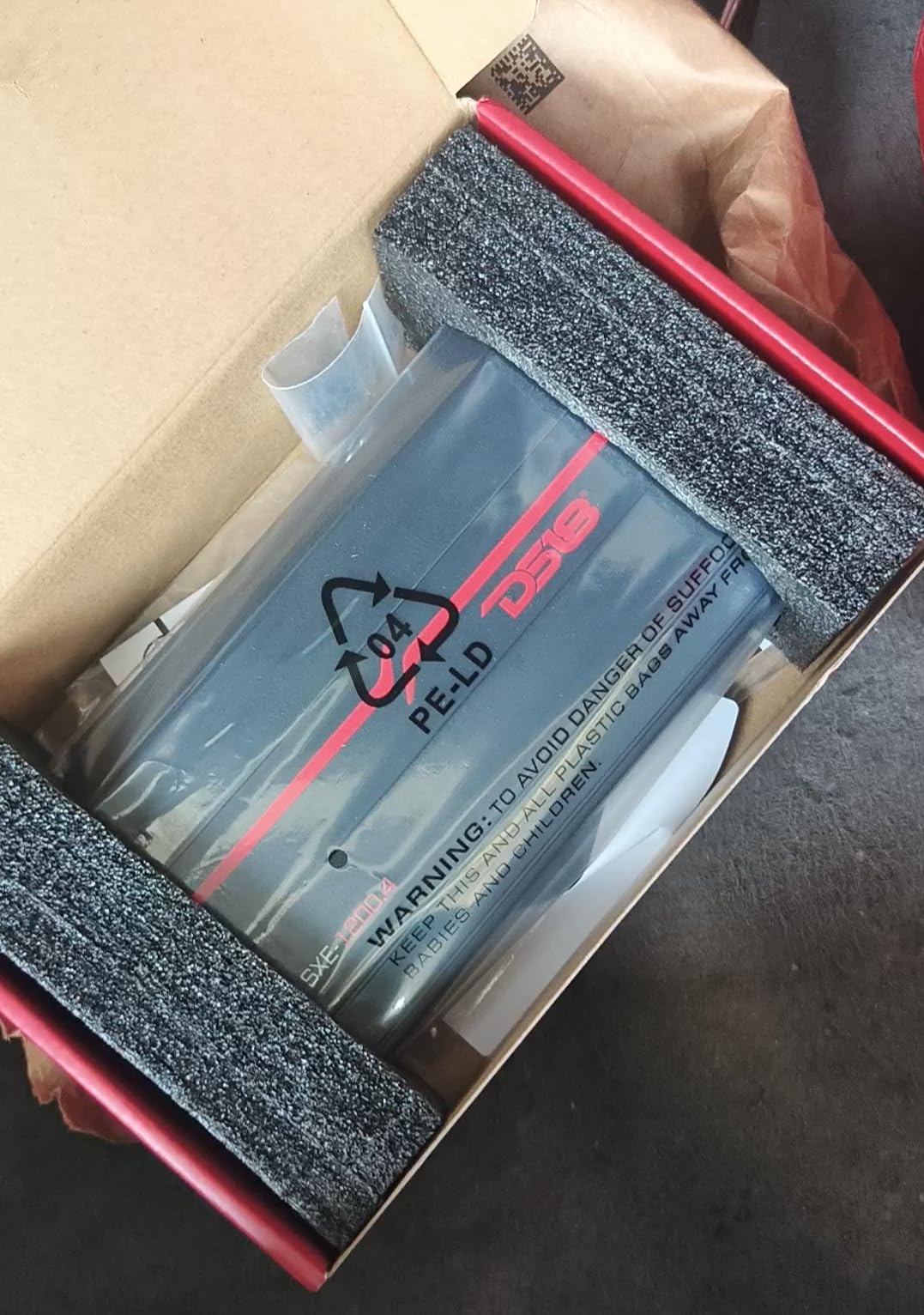 DS18 SXE-1200.4/BK Car Amplifier Stereo Full-Range Class A/B 4-Channel 60x4 RMS @4 OHM 1200 Watts - Powerful and Compact Amp for Speakers in Car Audio System customer photo 1