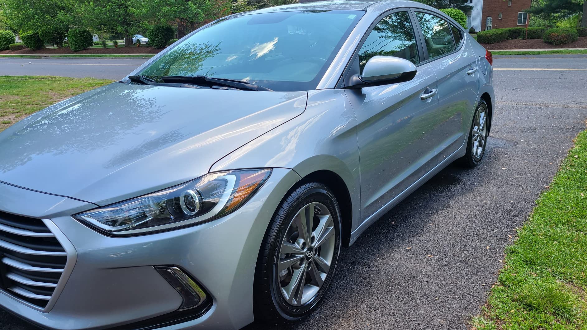 Rain-X 630177SRP Cerami-X Glass Cleaner + Water Repellent, 23oz - Cleaning Effectively While Remaining Streak Free, Protecting Against Contaminants and Stains customer photo 1