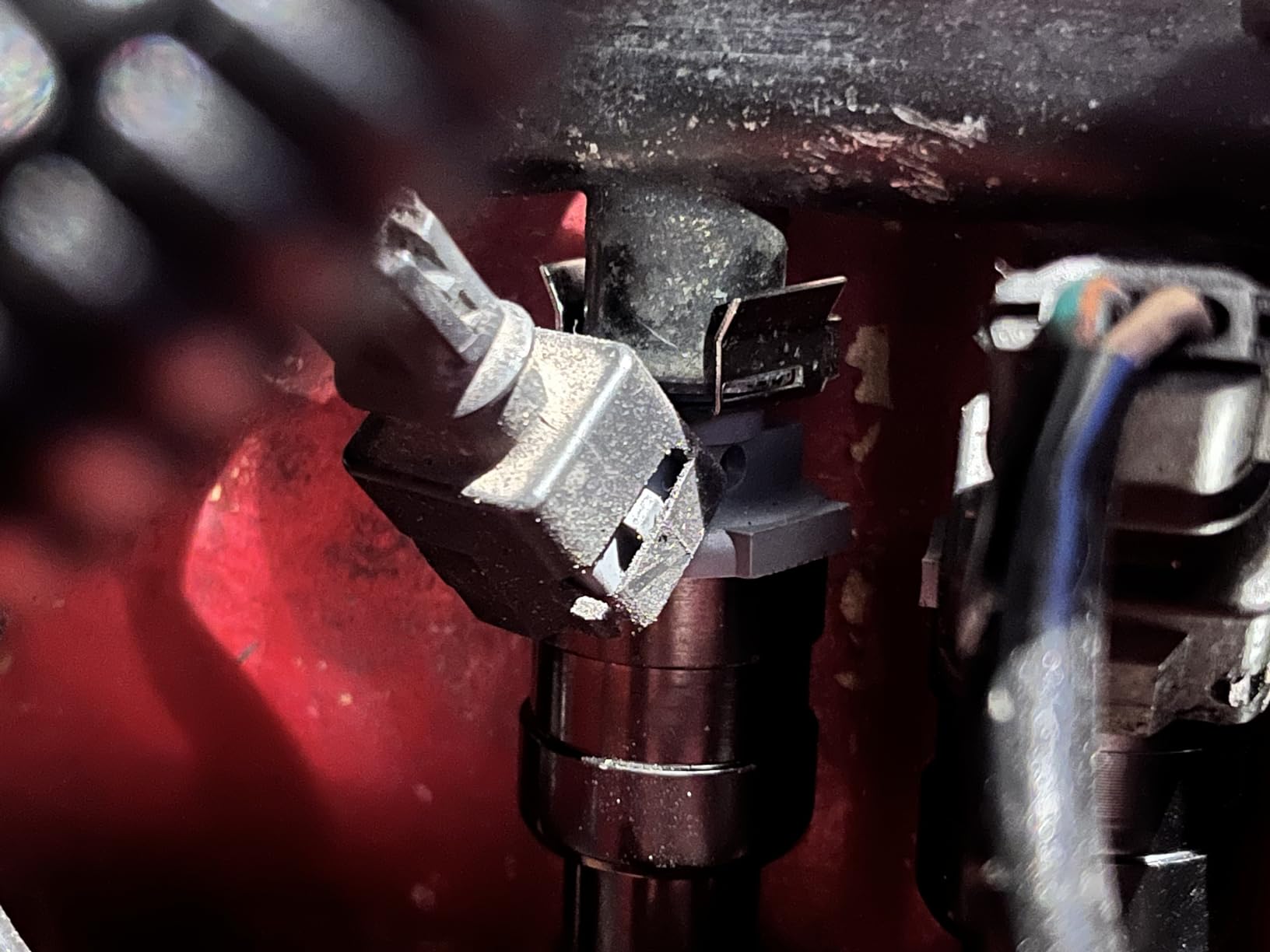 A-Premium Set of 8 Fuel Injectors Compatible with Jeep Grand Cherokee & Dodge Ram 1500, Ram 1500 Van, Ram 2500, Ram 2500 Van, Ram 3500, Ram 3500 Van, Durango, 5.2L 5.9L, Replace# RL030778AB customer photo 1