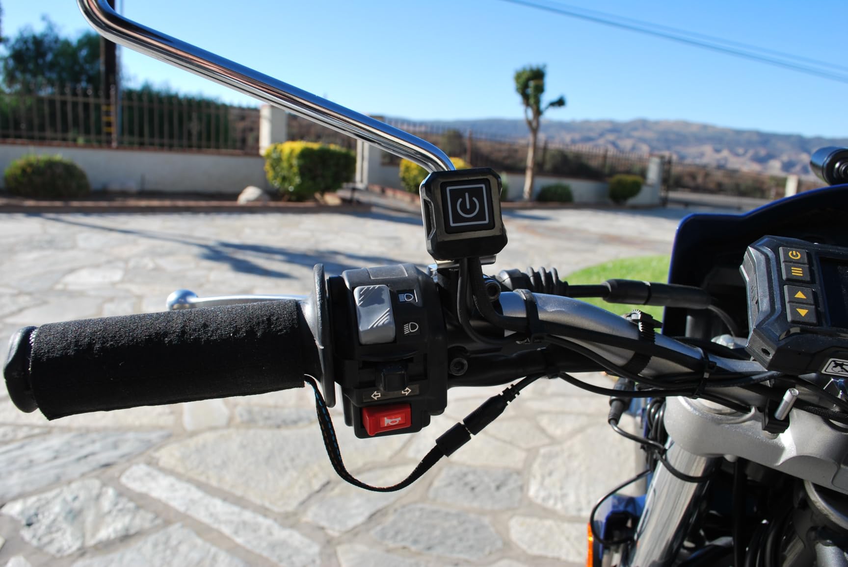 12V Motorcycle Heated Grips Cover, Universal Handlebar Grip, 3 Temperature Settings, IP67 Waterproof, ATV Scooter Motorcycle Hand Grip Heater Warmer Hot with Switch & Fuse customer photo 1