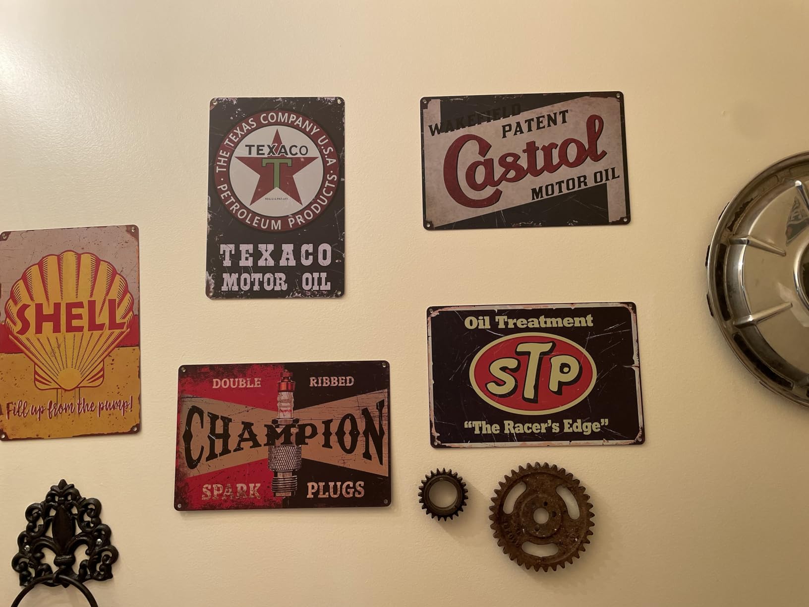 EastLink Vintage Garage Signs Room Decor 5PCS, PVC Made Garage Decor Signs for Men, Duplex Printed Retro Wall Decor, Fade & Bend Resistant Old Car Shop Posters Oil and Gas Station Signs customer photo 2