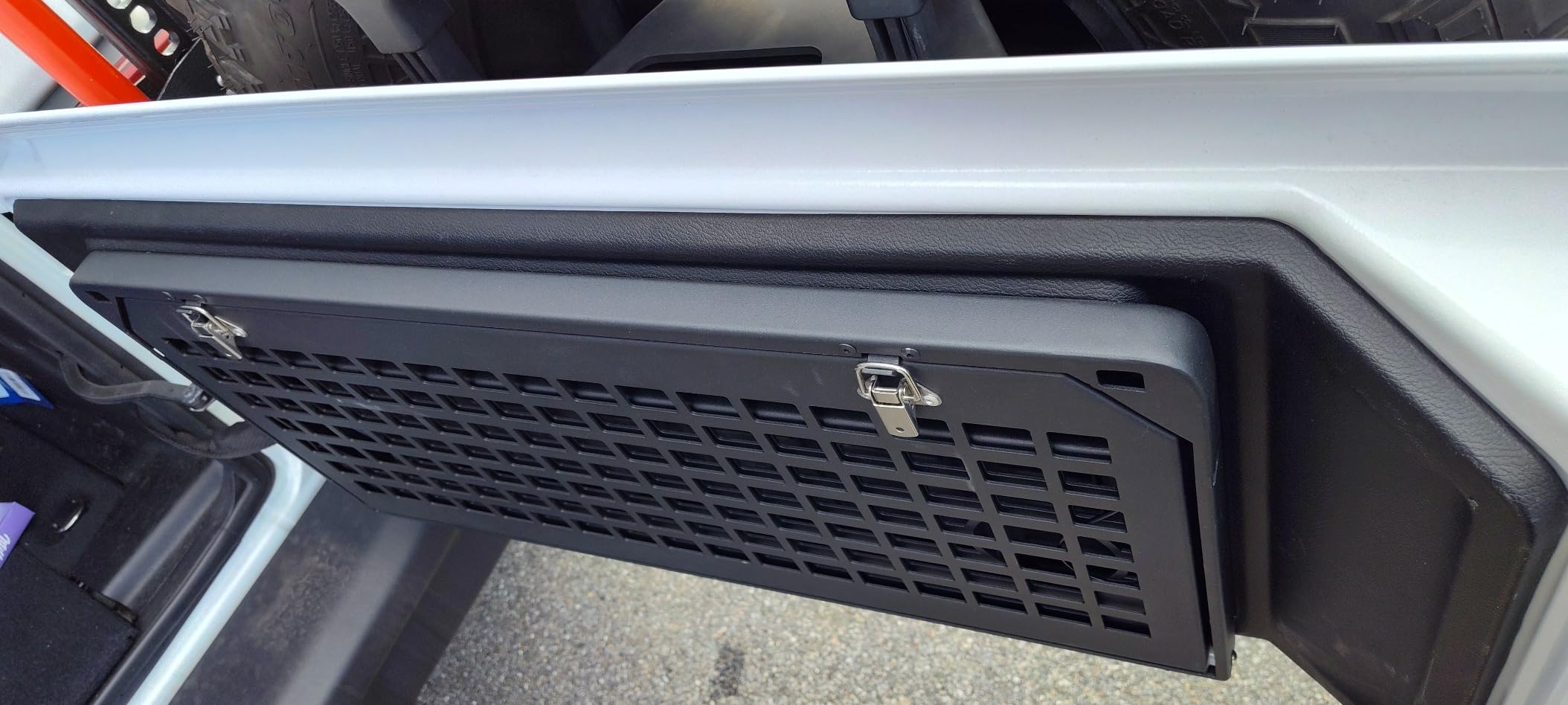 Tailgate Table Rear Foldable Cargo Shelf Aluminum Alloy Storage Shelf MOLLE Panel for Jeep Wrangler JK JKU JL JLU customer photo 1
