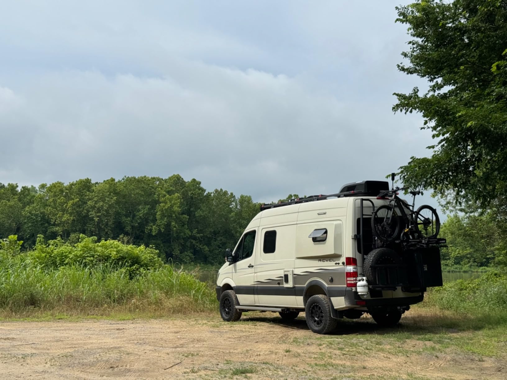TOSOT 16000 BTU GO Cool RV Air Conditioner, Non-Ducted Camper Rooftop AC Unit with Heat Pump, WiFi and Remote Control, Quiet Air Conditioner for Campers & Trailers, White customer photo 1