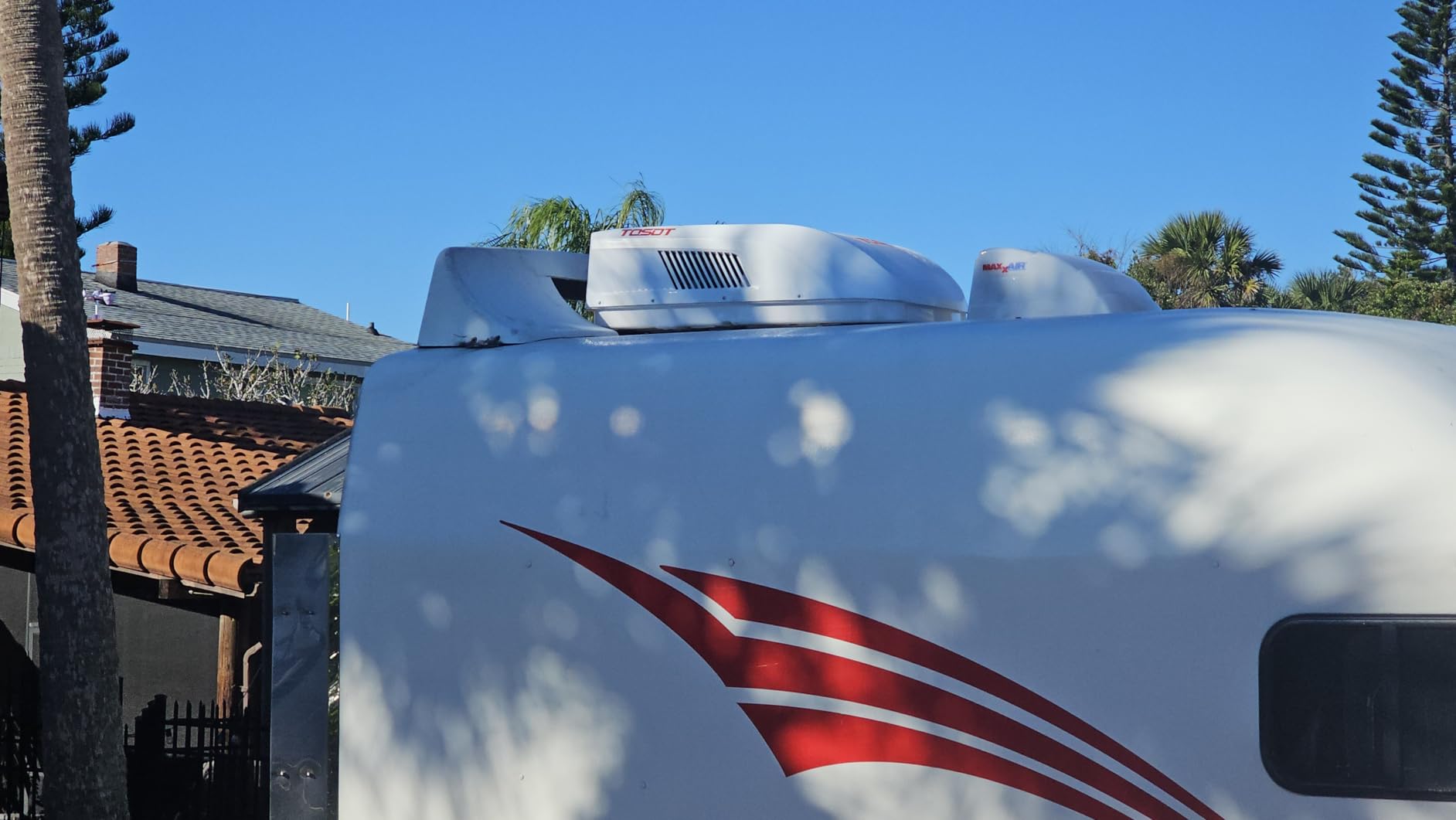 TOSOT 16000 BTU GO Cool RV Air Conditioner, Non-Ducted Camper Rooftop AC Unit with Heat Pump, WiFi and Remote Control, Quiet Air Conditioner for Campers & Trailers, White customer photo 2