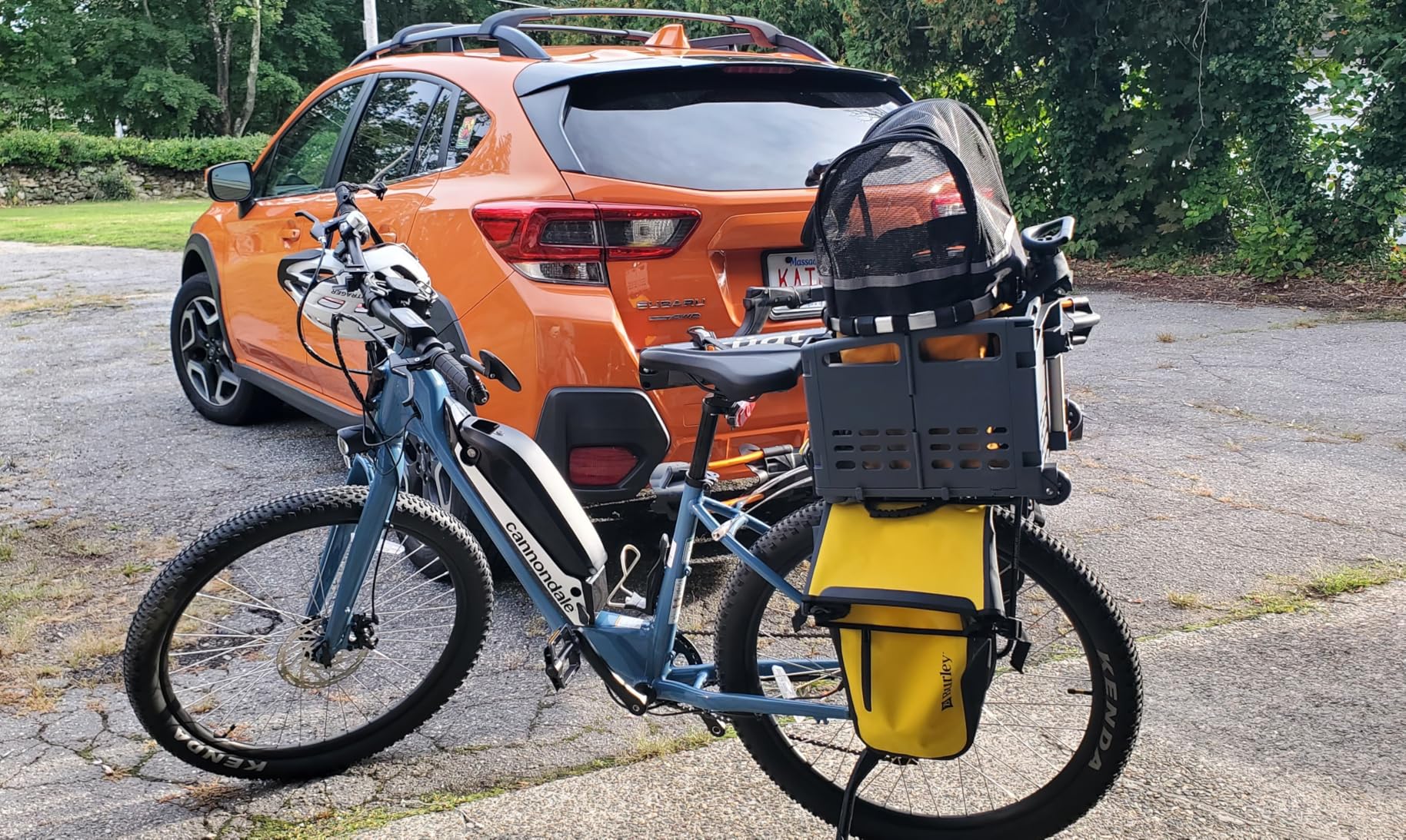 Burley Pannier Set, Roll-Top, Waterproof, 22L Total Capacity customer photo 1