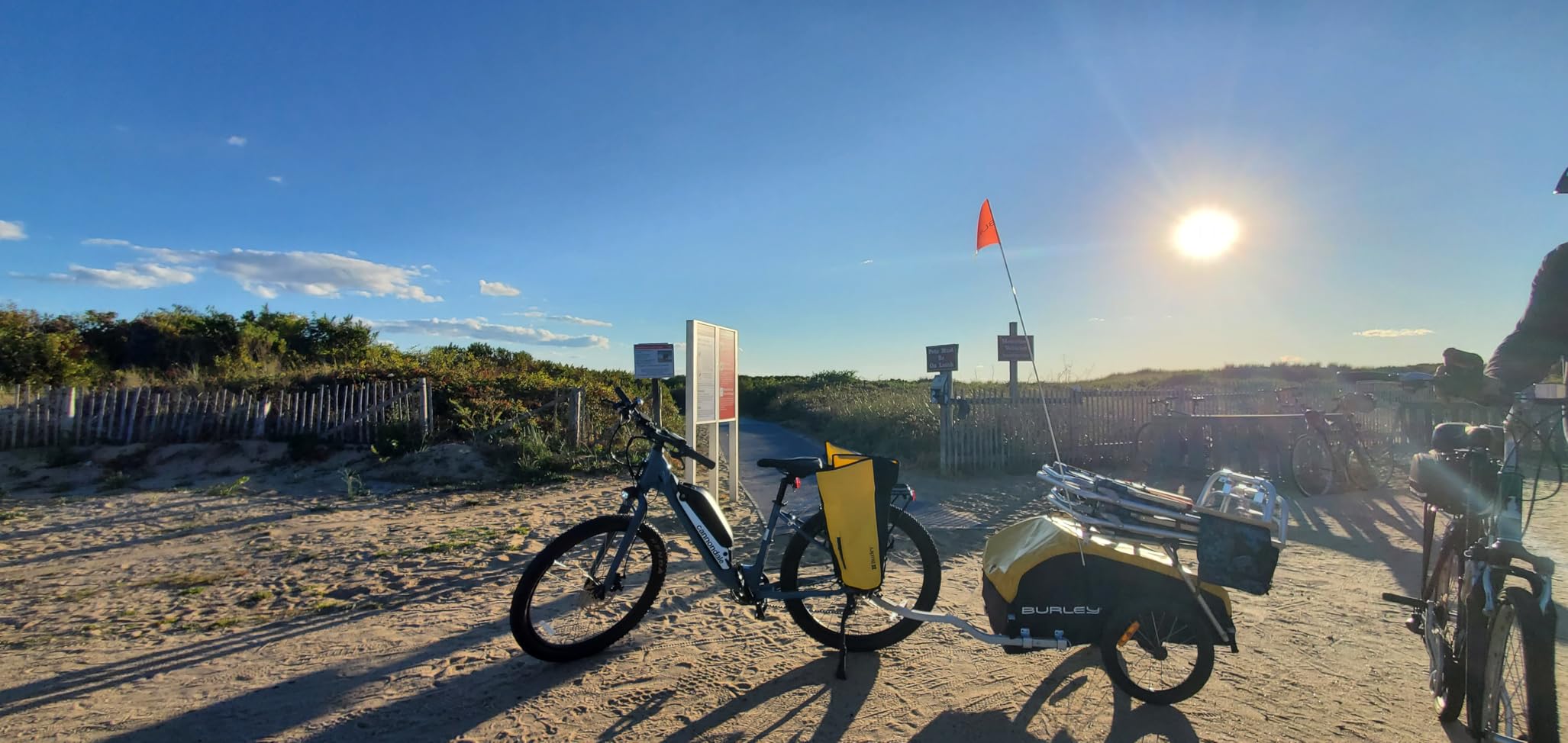 Burley Pannier Set, Roll-Top, Waterproof, 22L Total Capacity customer photo 2