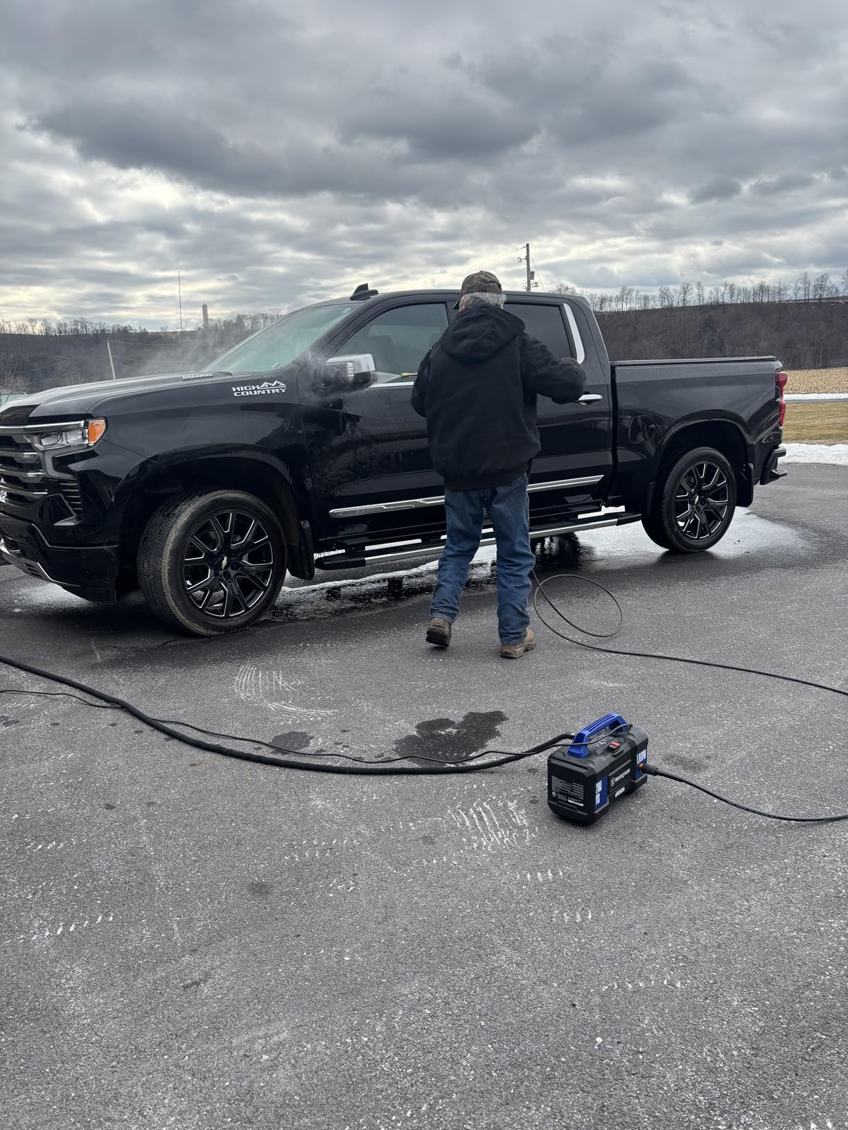 Westinghouse ePX3100v Electric Pressure Washer, 2100 Max PSI 1.76 Max GPM, Built-in Carry Handle, Detachable Foam Cannon, Pro-Style Steel Wand, 3-Nozzle Set, for Cars/Fences/Driveways/Home/Patios customer photo 1