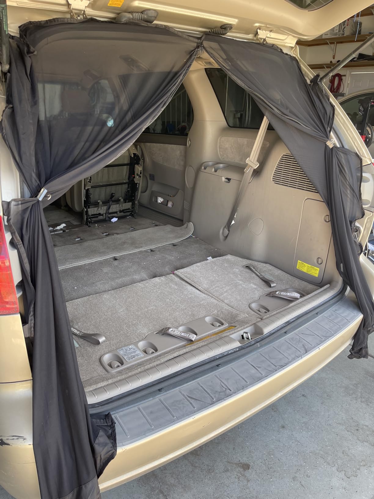 Car Tailgate Mesh Screen for SUV Van, Breathable Magnetic Car Screen for Tail Gate Hatch Camping Gear Accessories customer photo 2