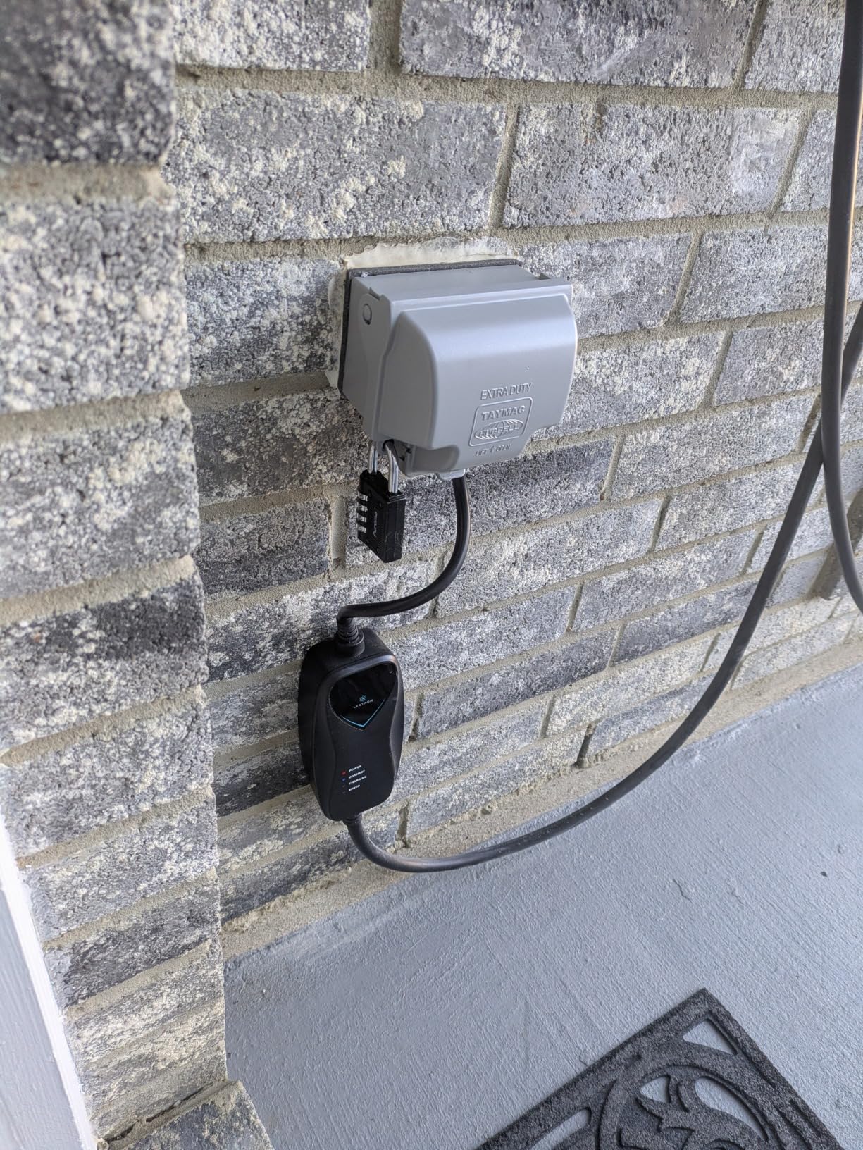 Lectron Level 2 EV Charger - ETL Certified, 240V, 40 Amp, NEMA 14-50 Plug, 16 ft Extension Cord & J1772 Cable- Portable Electric Car Charger for J1772 EVs and Plug-in Hybrid Vehicles customer photo 2