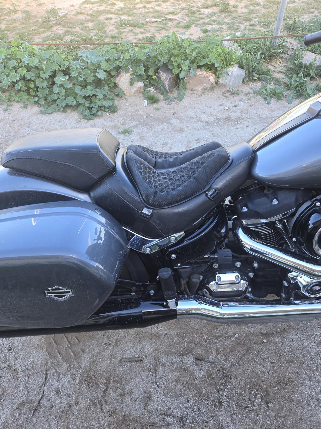 Motorcycle Seat Cushion, Motorcycle Gel Seat Pad with 3D Honeycomb Shock-Absorbing Breathable Seat Cover customer photo 1