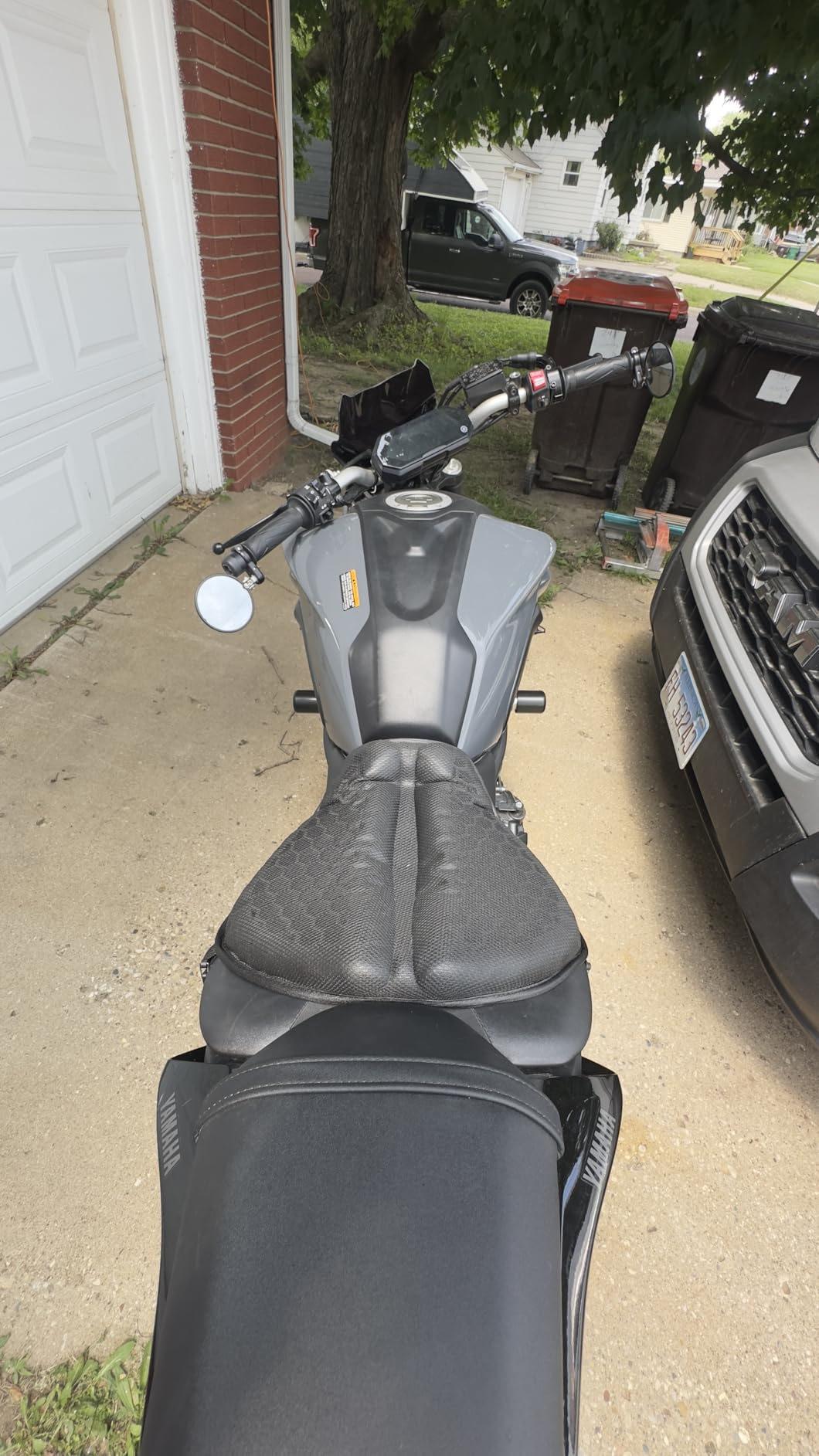 Motorcycle Seat Cushion, Motorcycle Gel Seat Pad with 3D Honeycomb Shock-Absorbing Breathable Seat Cover customer photo 2