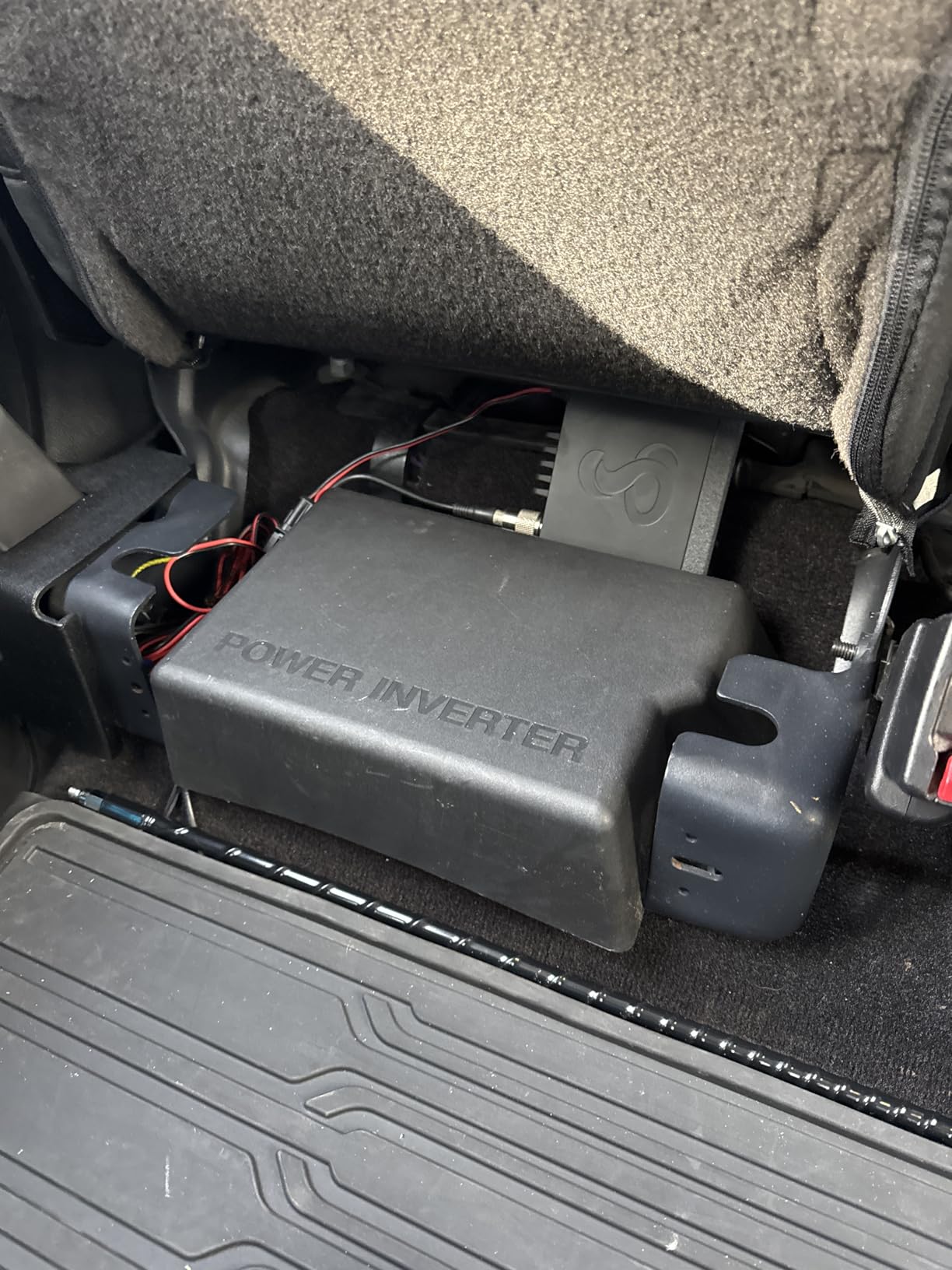 Cobra 75 All Road Wireless CB Radio - Dual-Mode AM/FM, Full 40 Channels, Bluetooth Connectivity, Digital Noise Cancellation, Waterproof, Instant Channel 9, 4-Watt Output, Easy to Operate, Black customer photo 2