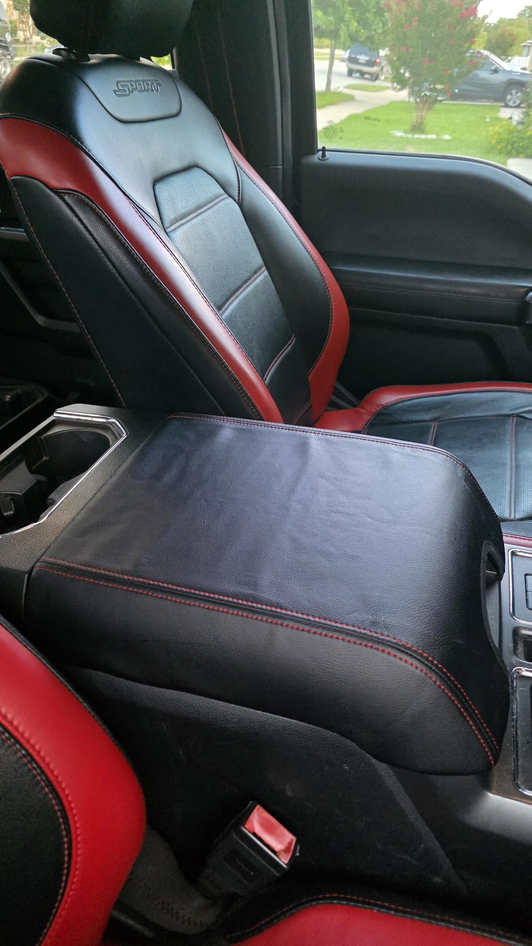 INTGET Center Console Armrest Cover for 2026 Ford F150 Accessories 2015-2023 2024 2025/for F250 F350 F450 F550 2017-2026 40/20/40 Jump Seat Car Arm Rest Lid Seat(black stitches, 2015-2026 Jump Seat) customer photo 2