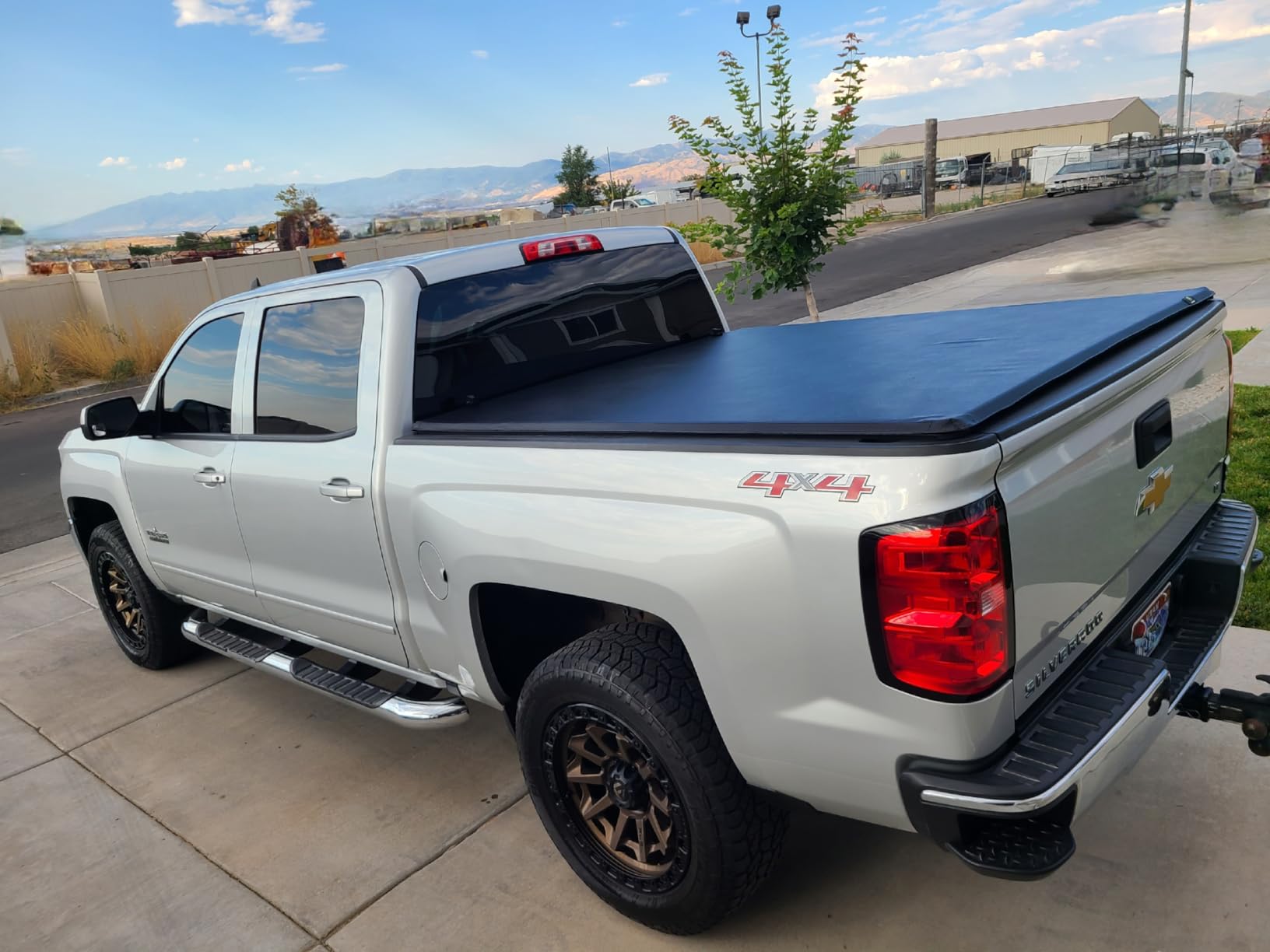 AUTOSAVER88 Soft Roll Up Truck Bed Tonneau Cover Compatible with 2007-2026 Chevy Silverado/GMC Sierra 1500 New Body Style 5.8ft Bed customer photo 2