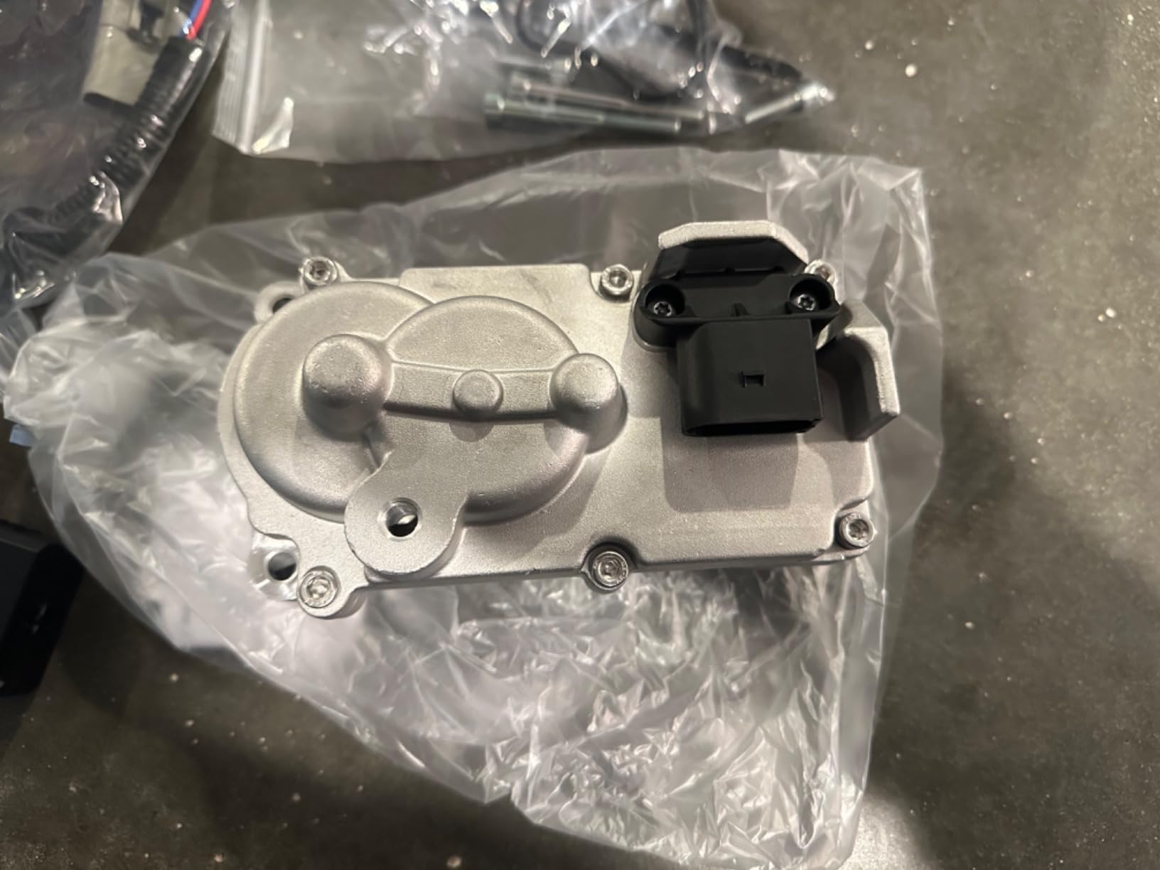 5494878RX 6.7 Cummins Turbo Actuator Compatible with Dodge Ram 2500 3500 4500 5500 2013-2018 VGT Turbo Holset HE300VG HE351VE Replaces Turbocharger Actuator 68481772AA W/Calibrate Kit (2013-2018) customer photo 1