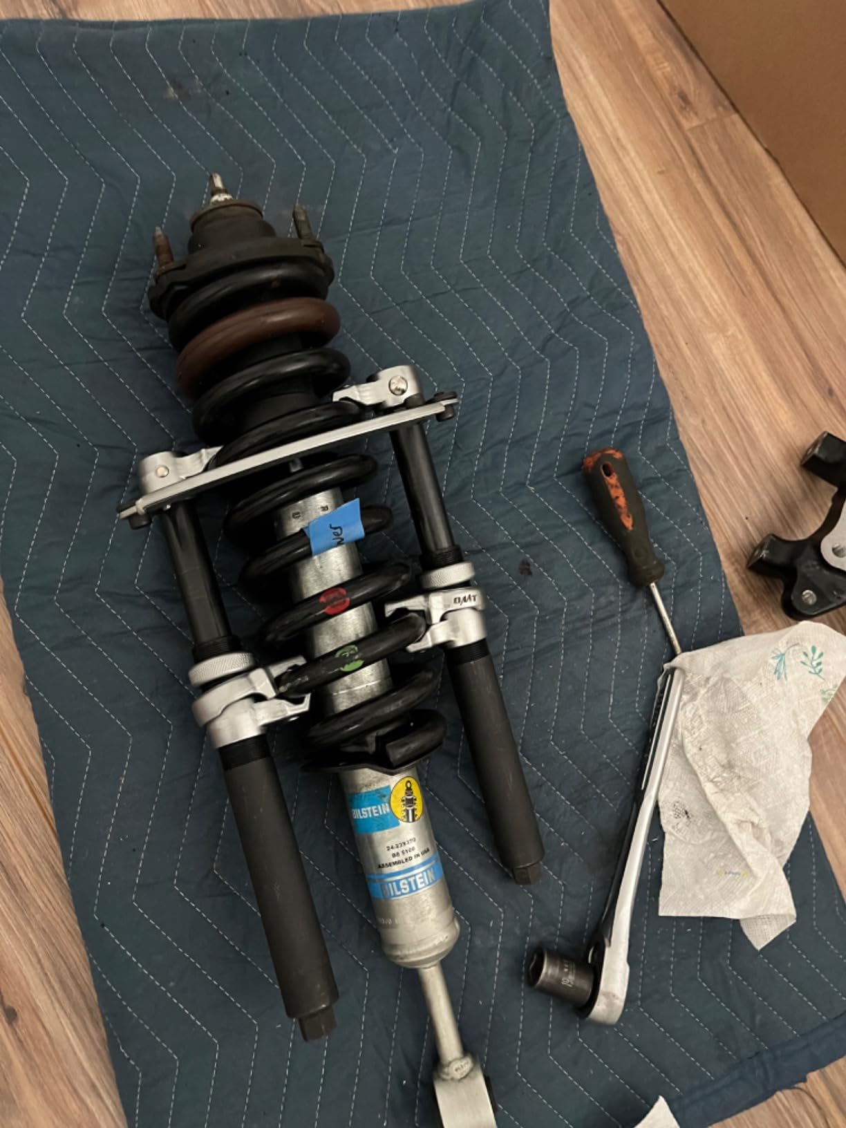 Orion Motor Tech 2pc Coil Spring Compressor Tool Set, 2200lb Strut Compressor Tool for Sedan SUV Pickup Truck Light Truck, 0.9