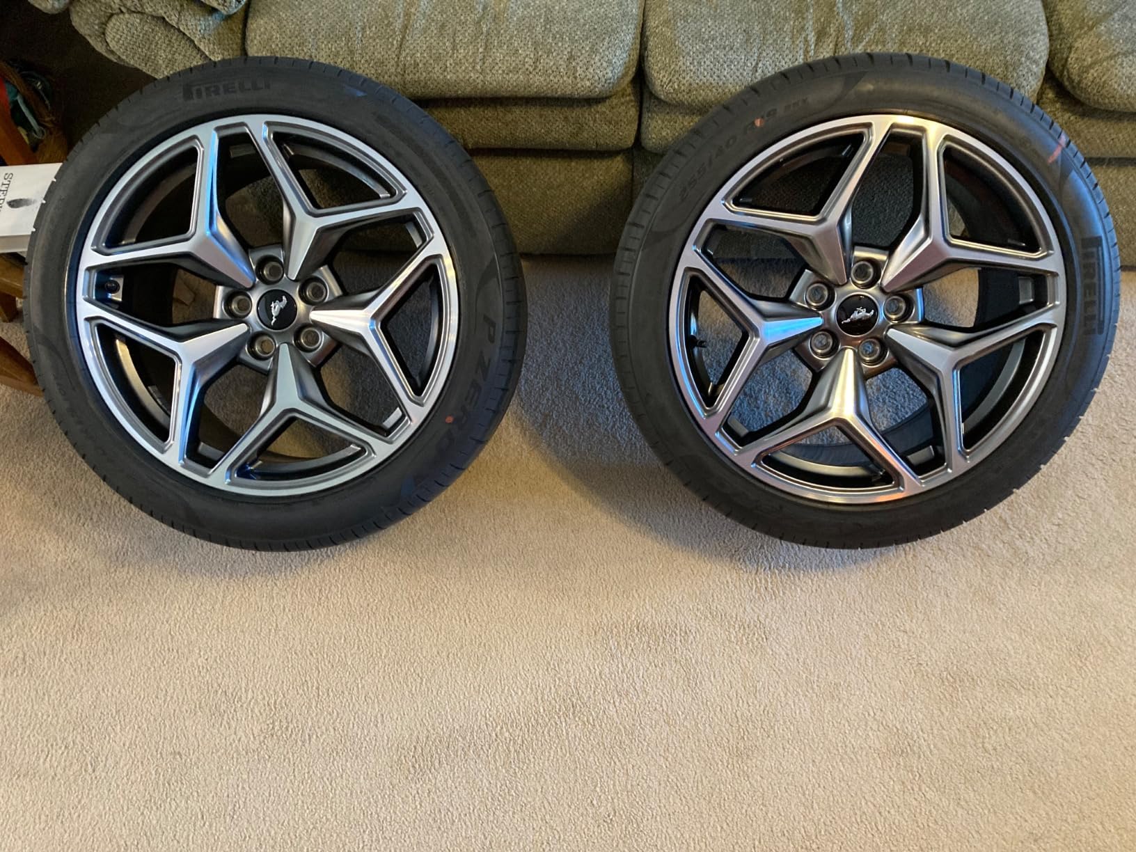 Gtechniq Wheel Coating Kit for Cars, 3-Piece | Includes Paint Degreaser Panel Wipe, C5 Wheel Armor and Microfiber Cloth, Enhances Protection and Shine, Easy to Apply and Long-Lasting Results customer photo 1