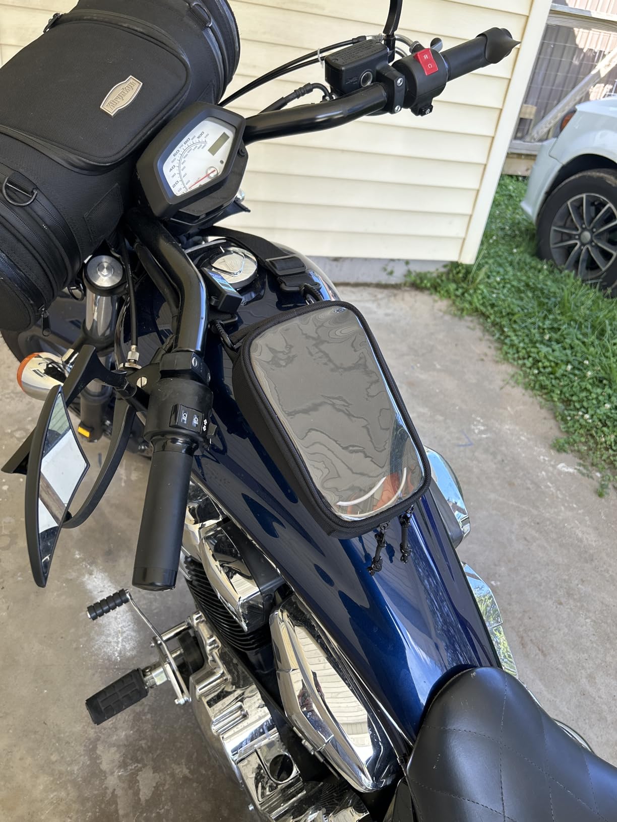 Biltwell EXFIL-2 Mini Tank Bag - Black Magnetic Mount Nylon Tank Bag, Compatible with Touring and Cruiser Motorcycles customer photo 1