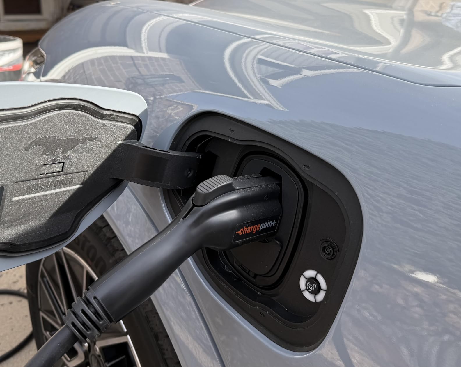 ChargePoint HomeFlex Level 2 EV Charger J1772 - Fast Smart Battery Power Charging at Home for Electric Automobile Vehicles - Hardwired for Electric Car customer photo 1