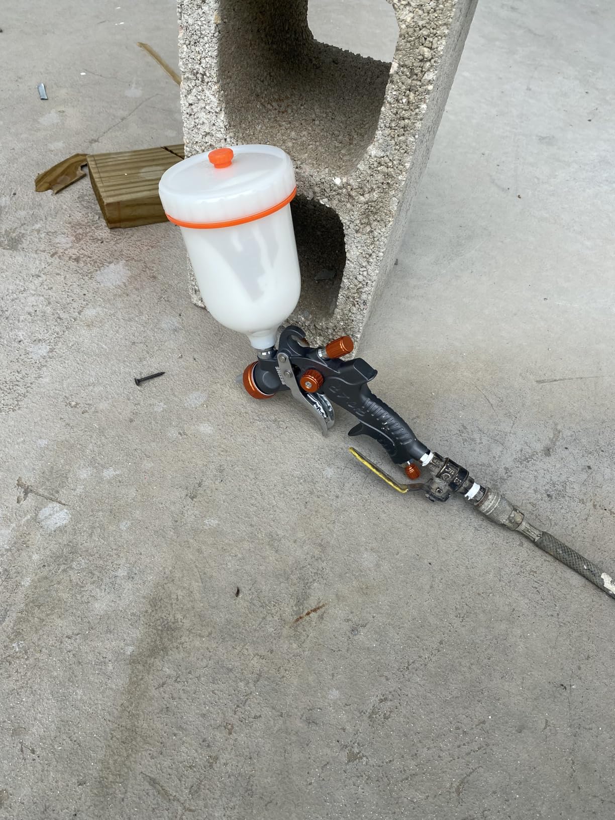 REFINE HVLP Air Gravity Spray Gun Sets, 2-Spray Paint Gun, 1.0mm 100ml & 1.4/1.7mm 600ml Auto Paint Sprayer Gun with Air Regulator for Car Paint, Primer, Topcoat & Touch-Up, Furniture, House Painting. customer photo 2