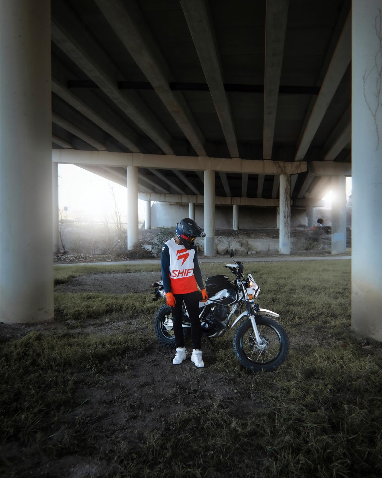 Rhinowalk Motorcycle Tank Bag, 15-18L Expandable Motorcycle Storage, Waterproof All Weather-Carbon Fiber Black customer photo 2