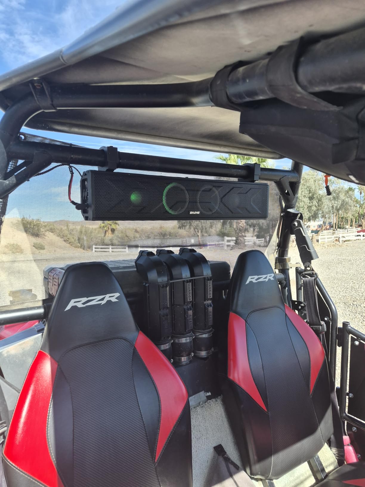 Ehaho 25 Inch 6-Speaker UTV Sound Bar with Bluetooth, RGB, IP66 Waterproof customer photo 1