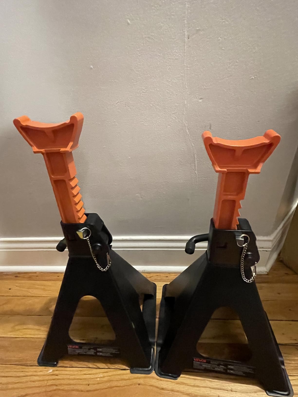 VEVOR Jack Stands, 6 Ton (13,000 lbs) Capacity Car Jack Stands Double Locking, 14.2-23 inch Adjustable Height, for Lifting SUV, Pickup Truck, Car and UTV/ATV, Red, 1 Pair customer photo 1