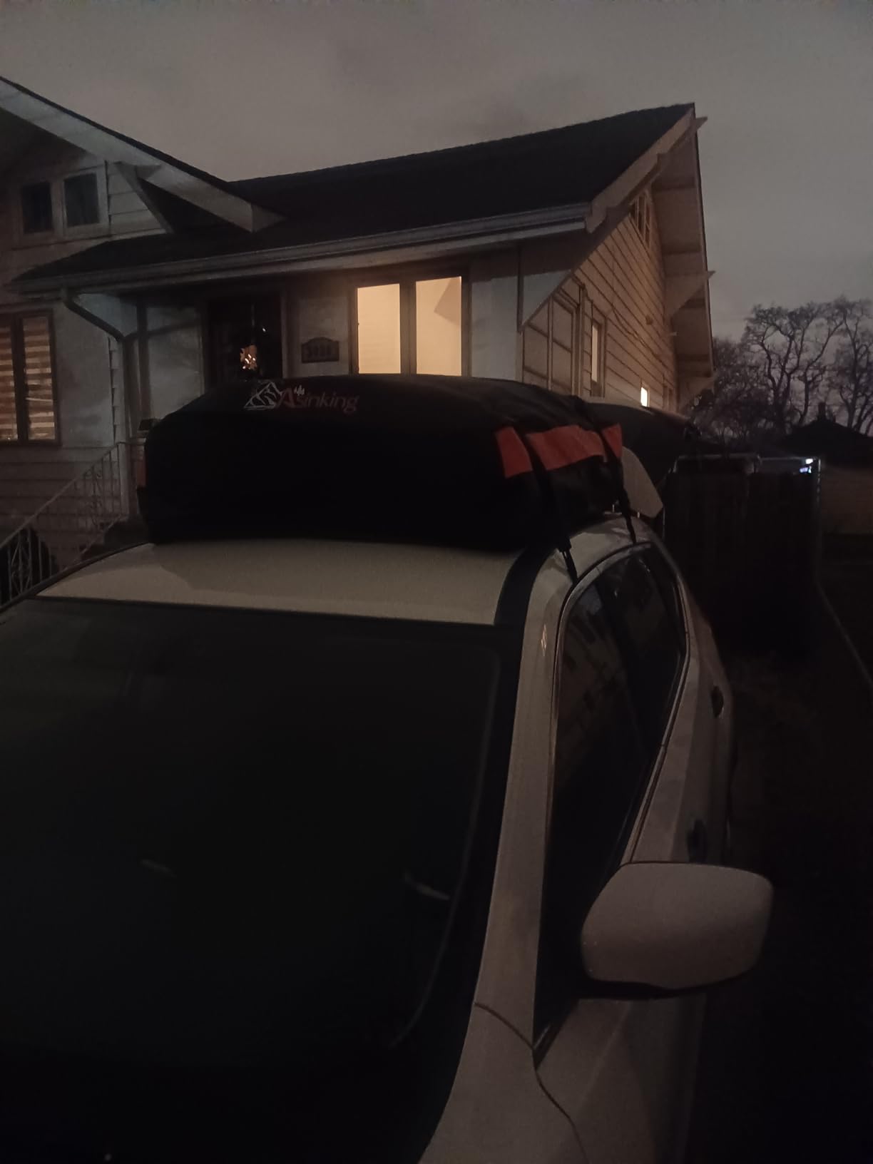 Car Rooftop Cargo Carrier Bag, 16 Cubic Feet Waterproof Car Topper Luggage Storage Bag with Large Capacity & Maximum Protection to Minivan SUV Vehicles w/wo Roof Rack, Non-Slip Mat, Door Hooks, Lock customer photo 2