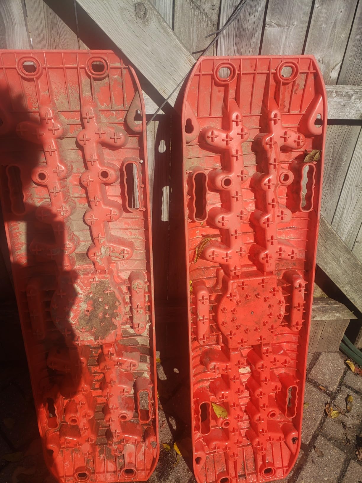 OULEME Off-Road Traction Boards with Jack Lift Base, Recovery Board for Sand, Mud, and Snow Tracks - Tire Traction Pads for RV Truck Jeep SUV (Red) customer photo 2