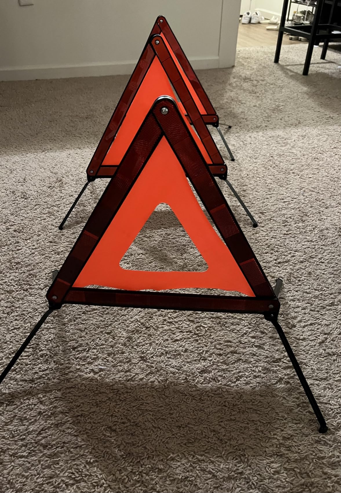 DSV Standard Emergency Triangles, Warning Triangles for Vehicles, Reflective Triangle, Safety Triangles with Case for Vehicles Breakdown, 3-Pack customer photo 1