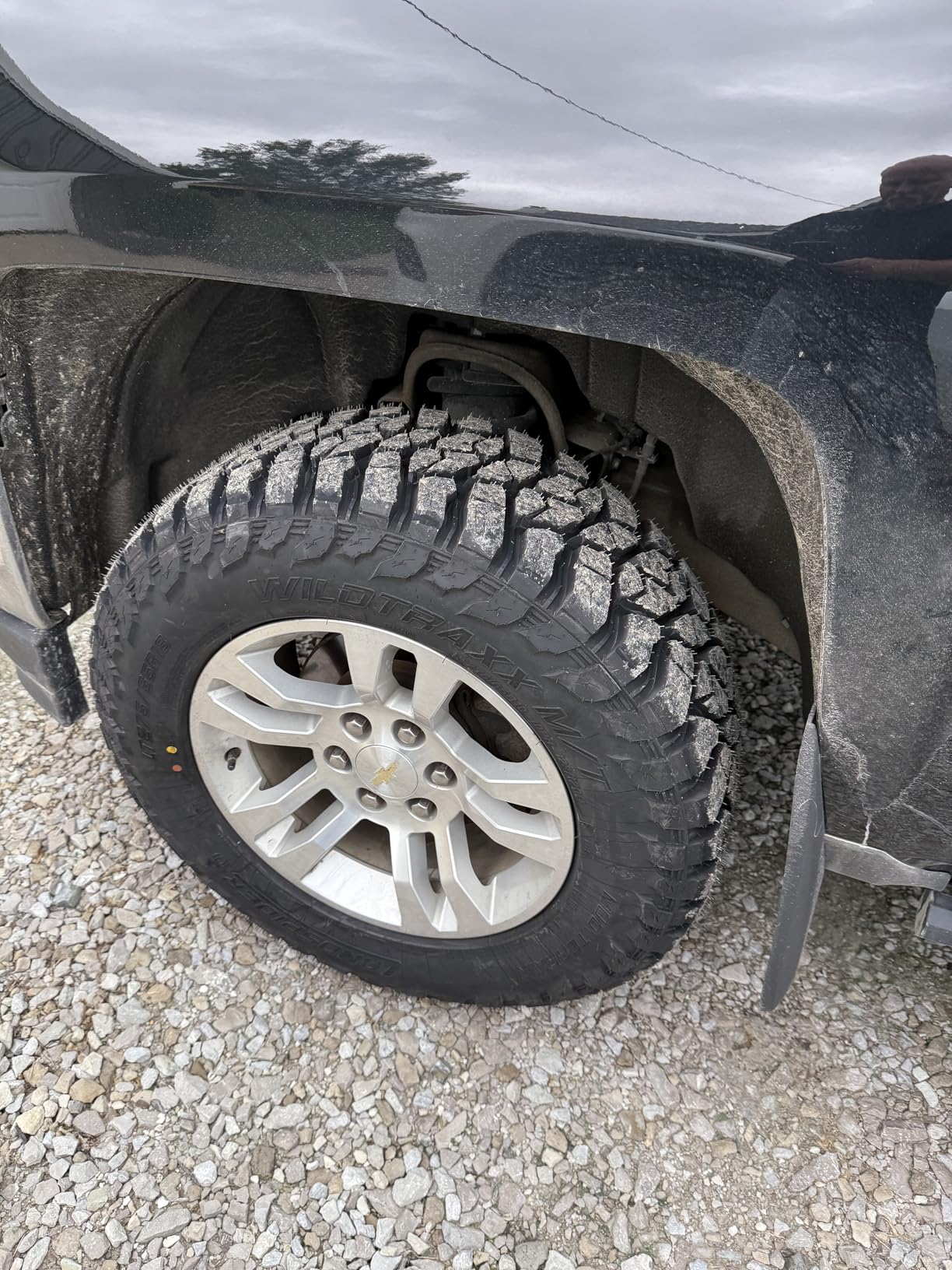 Set of 4 (FOUR) Landspider Wildtraxx M/T Mud Off-Road Light Truck Radial Tires-LT275/65R18 275/65/18 275/65-18 123/120Q Load Range E LRE 10-Ply RBL Raised Black Letters customer photo 1