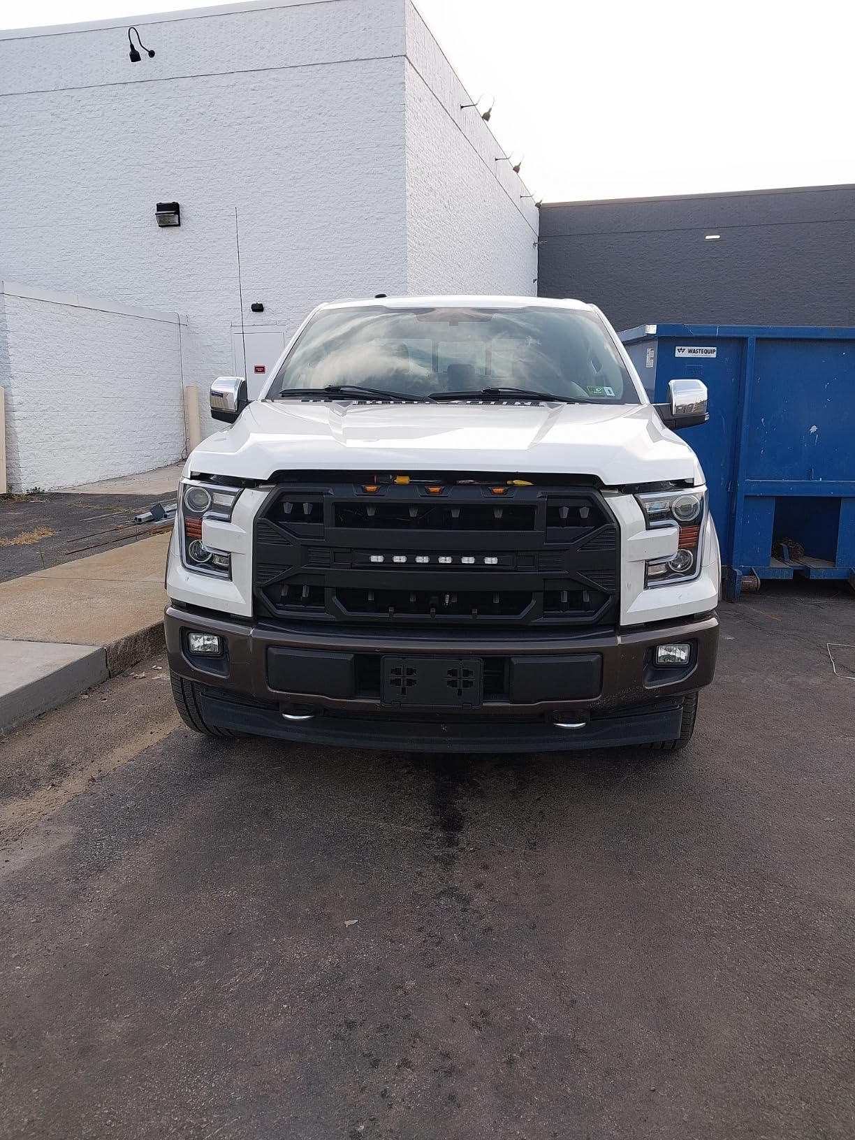 AMERICAN MODIFIED Grille Compatible with 2015-17 Ford F150, Replacement Front Grill w/ DRL & Off-Road Lights, Matte Black customer photo 2