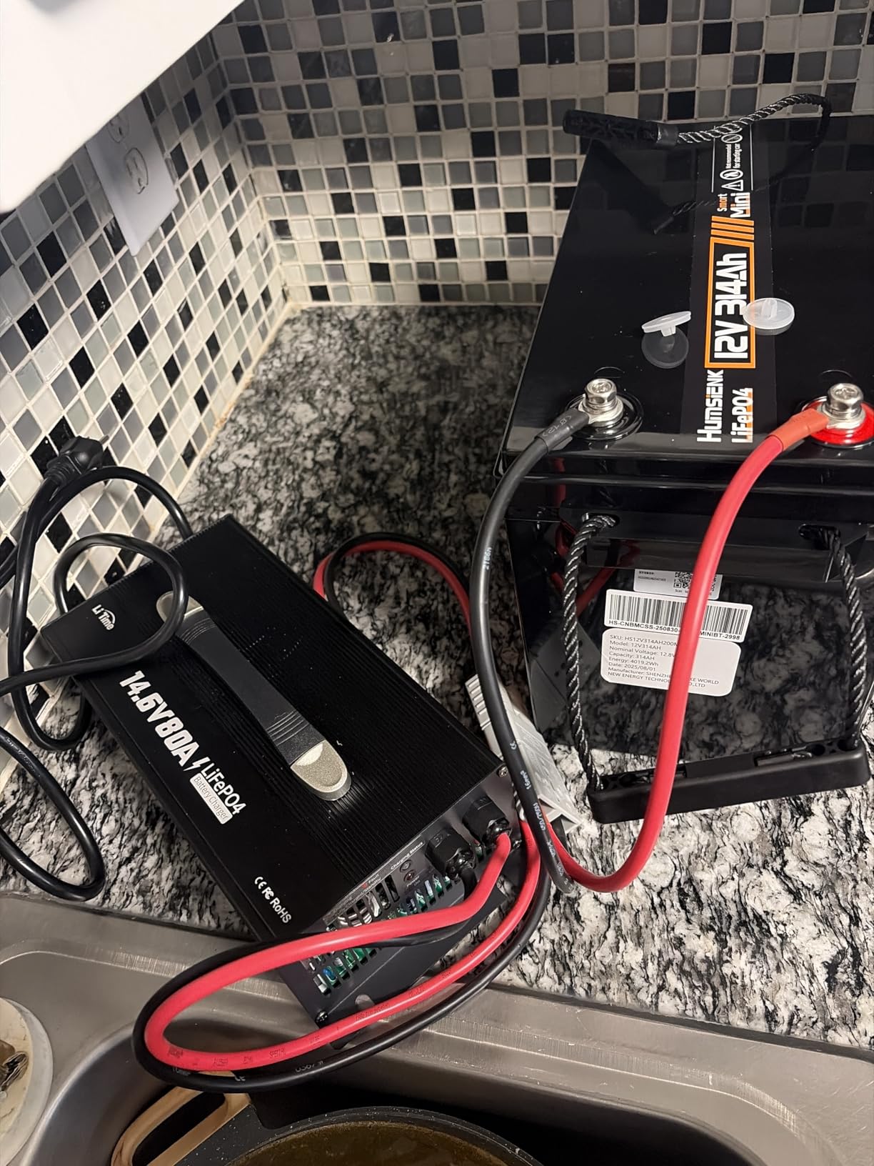 LiTime 12V 60A DC to DC Charger for 14.6V LiFePO4 Lithium Lead Acid AGM Gel Batteries, 3-Stage Fast Battery Charger for RVs, Campers, Trailers, Solar System, Home Backup and Off-Grid customer photo 1