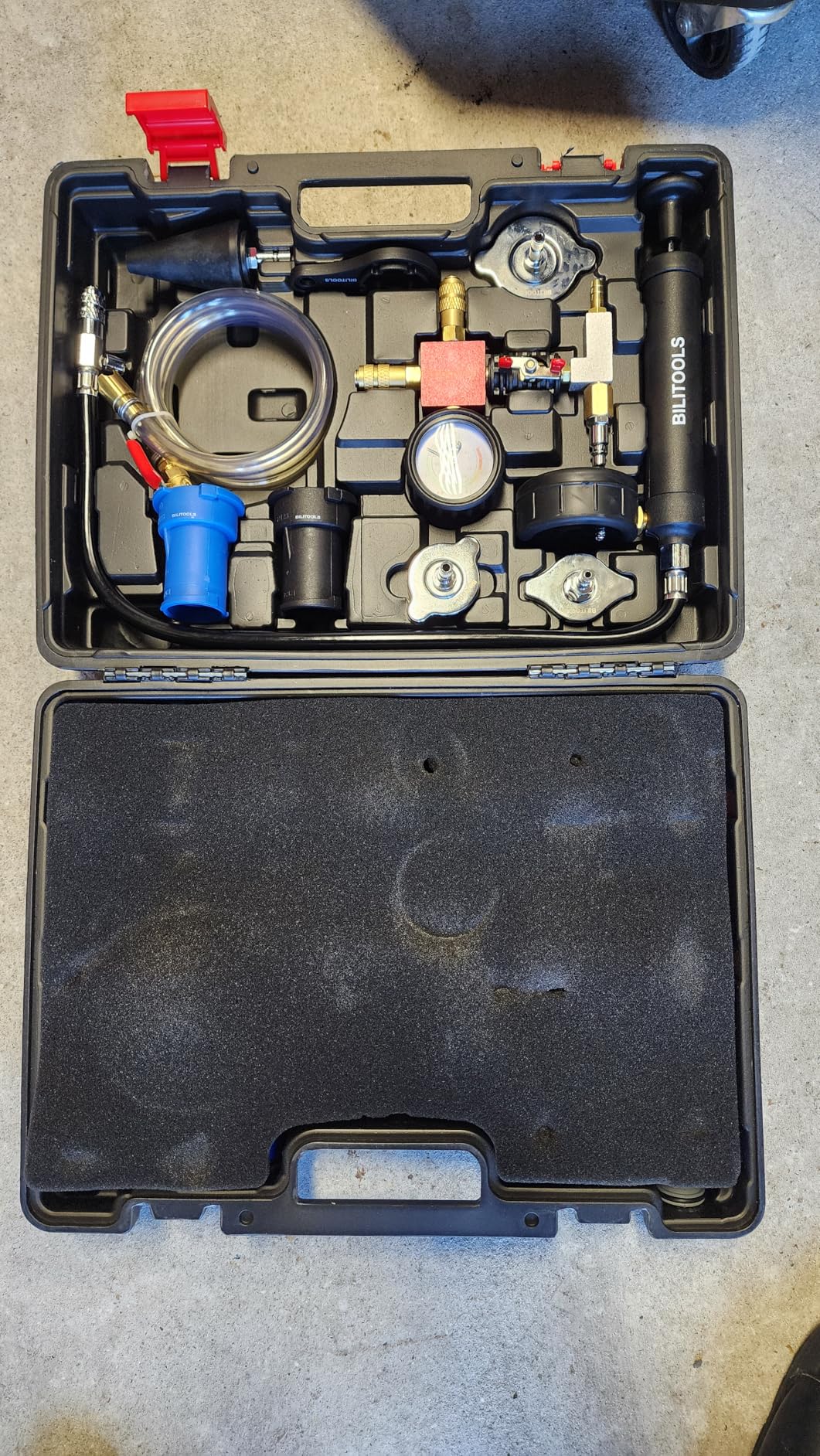 BILITOOLS Radiator Coolant Pressure Tester & Vacuum Refill Kit, 28-Piece Universal Cooling System Radiator Leak Tester & Refiller customer photo 2