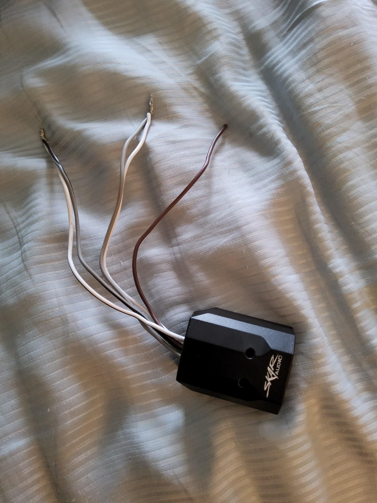 Skar Audio SKAR2CH-LOC 2-Channel Speaker Wire to RCA Line-Out Converter customer photo 1