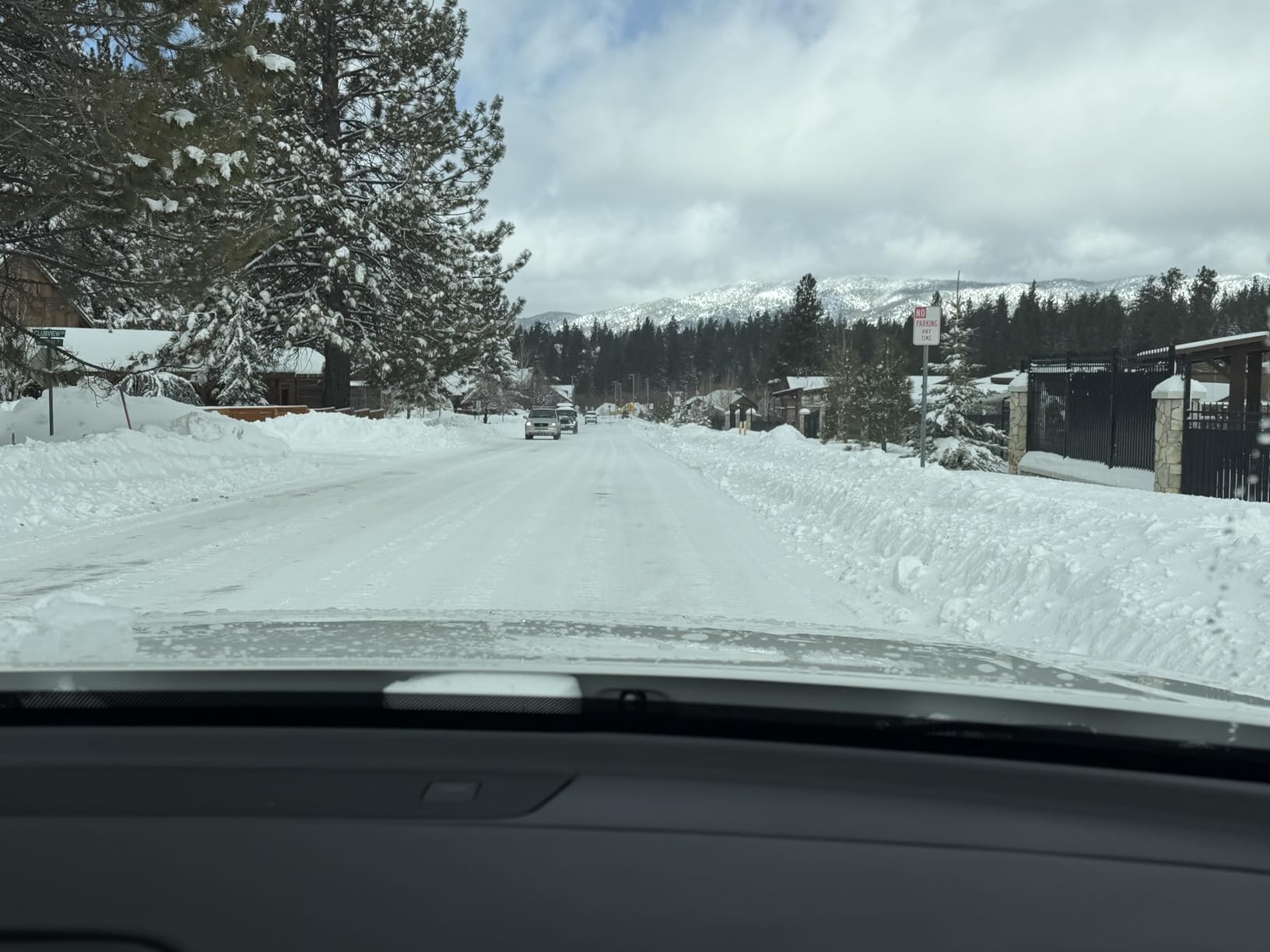 Snow-Chains Auto Fixing 1 Min Quick Fit Easy Installation Tire-Chains, Portable Reusable Universal Emergency Tire Traction Chain for Passenger Car, Pickup Trucks and SUV - Set of 2 customer photo 1