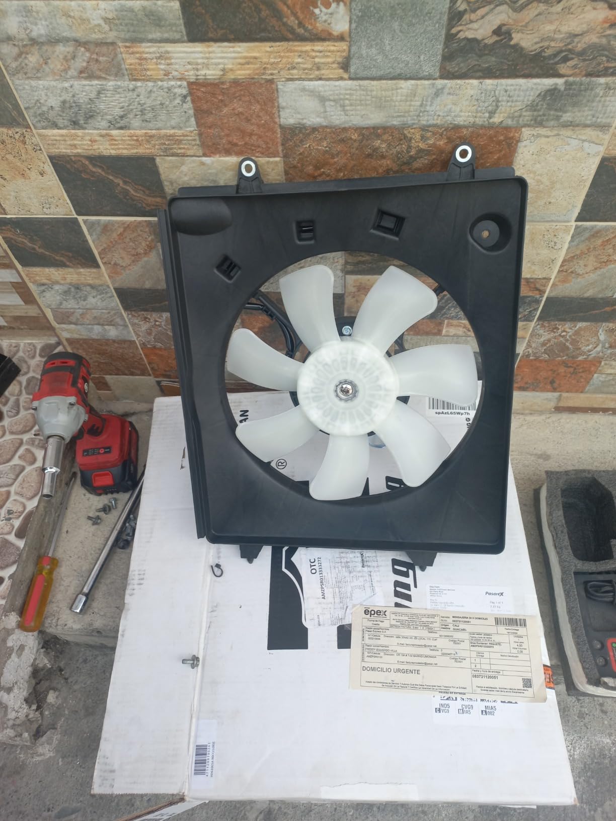 TYG Radiator Cooling Fan Assembly Fit for 2010-2015 Toyota Prius 1.8L L4 Hatchback, 2012-2018 Prius V 1.8L L4 Wagon | 2-Pin | 16361-21040 16361-28360 TO3115159 621-369 customer photo 1