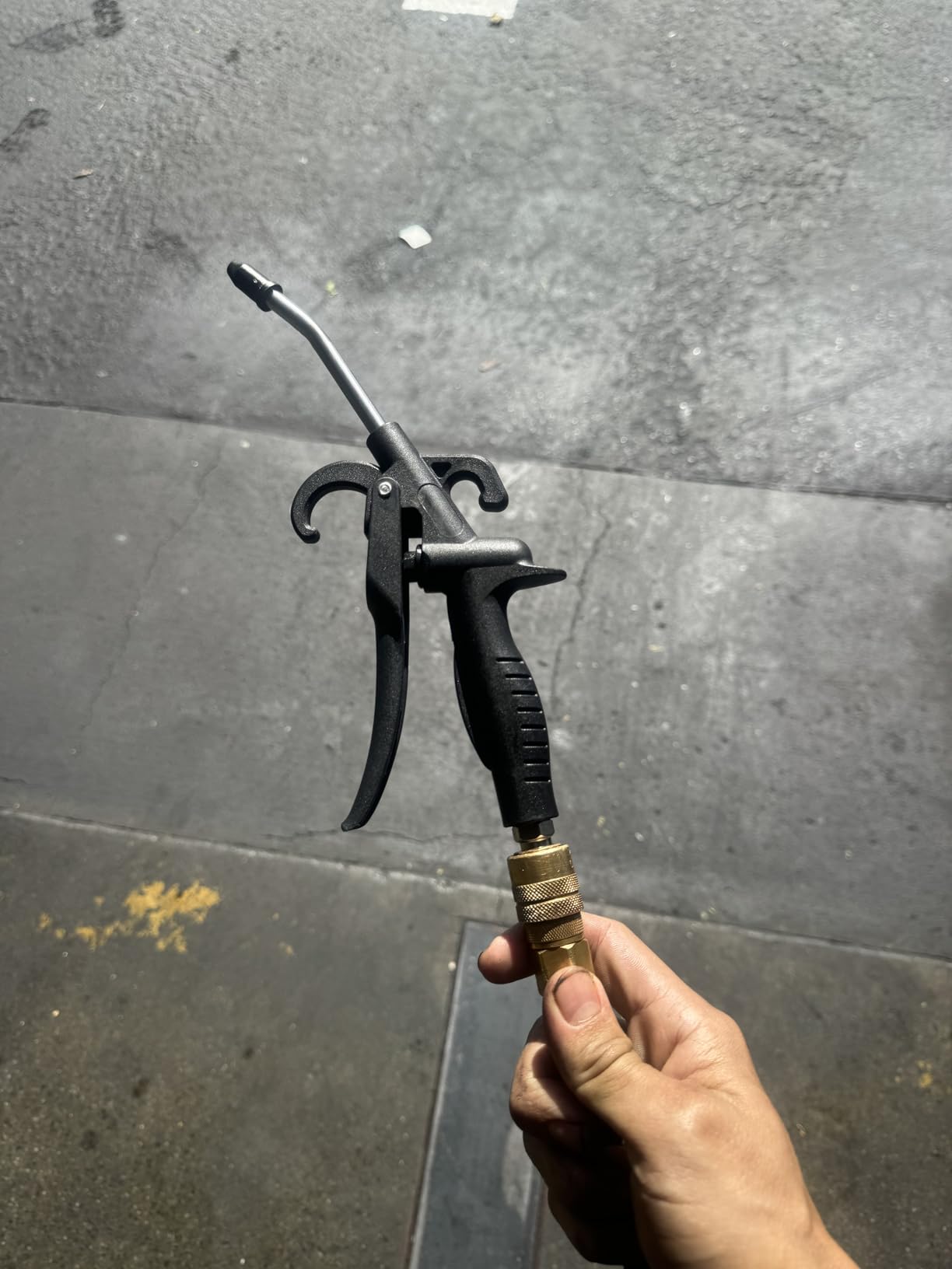 High Volume Air Blow Gun with Rubber Guard Air Flow Nozzle, Industrial Household Air Blower Gun Angle Bent Jet Nozzle, Air Gun for Compressor Pneumatic Tool for Dust Cleaning Car Detailing customer photo 2