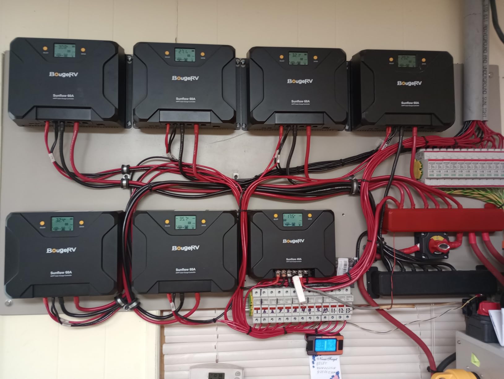 BougeRV MPPT Solar Charge Controller 40A, w/ Low-Temp Cut-Off, APP Control, Backlit LCD, 40 Amp Solar Panel Regulator 12V/24V for LiFePO4, SLD, Gel, FLD, AGM Battery, RV, Marine, Upgraded customer photo 2