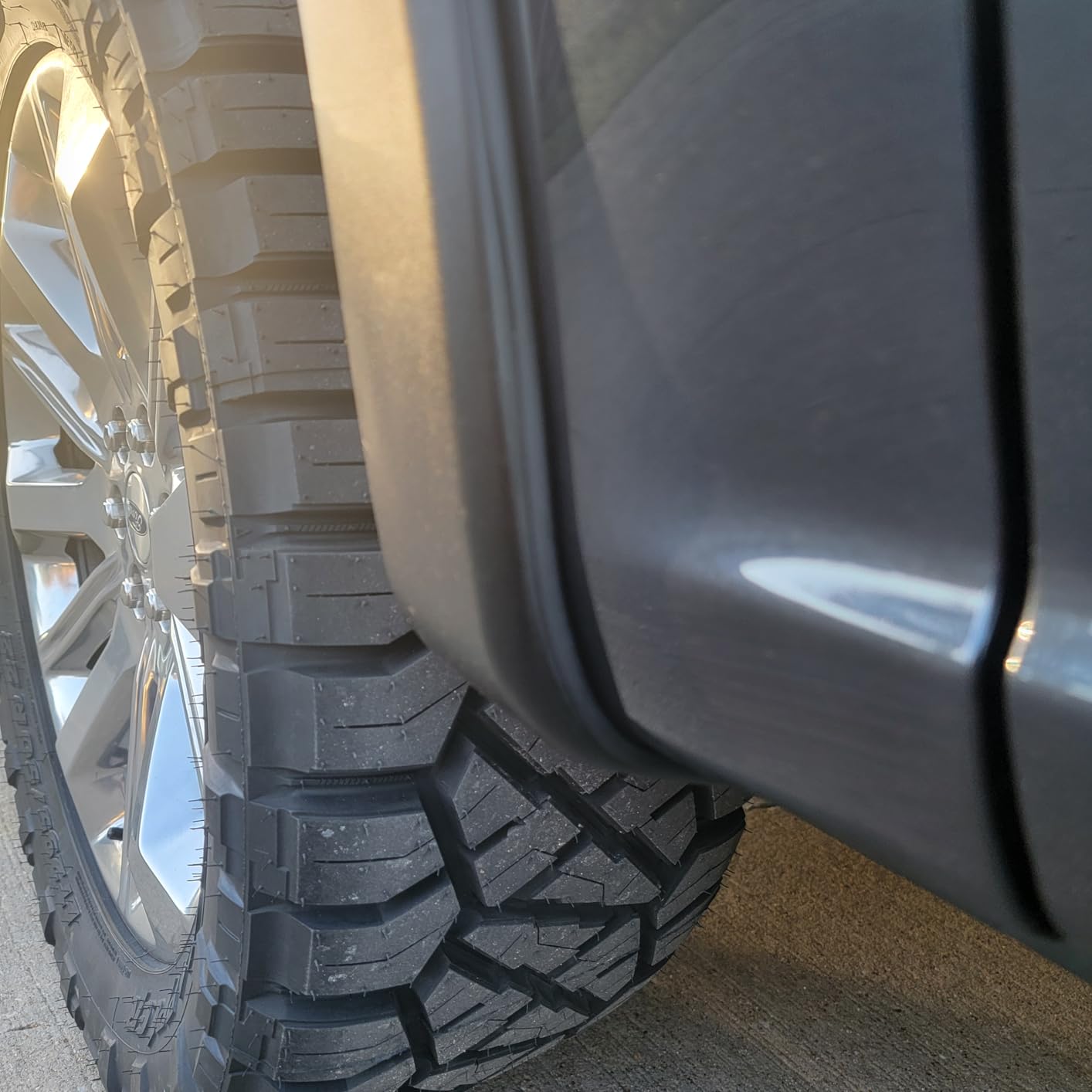 Tyger Auto Fender Flare Compatible with 2021-2025 Ford F-150, Smooth Textured Black Paintable Bolt-Riveted Style 4pc | TG-FF8F5018 customer photo 2