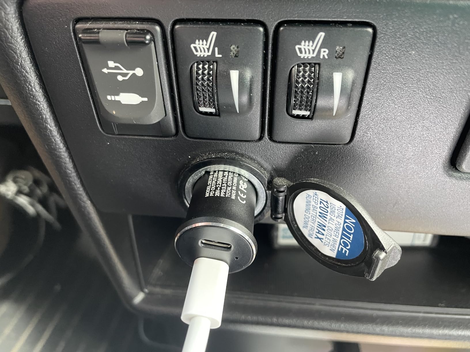 LISEN 90W USB C Car Charger USB C Fast Charge, 45W PD&QC 3.0 Fast Car Charger for Samsung Galaxy S26 S25, Cigarette Lighter USB Charger Adapter for iPhone 17 Air 16 15 Pro Max [All Metal & Mini] customer photo 2