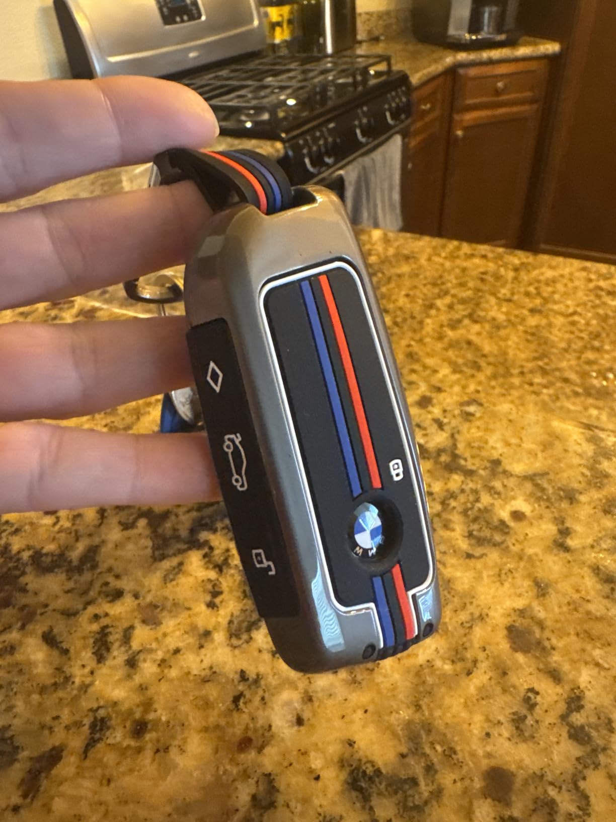 OLLEN Heavy Zinc Alloy Key Fob Cover, Fit for BMW 2023-2025~up New 5/7 Series 740i 760i X1 X2 X3 X5 X6 X7 XM IX IX3 I5 I7 ect, Full Protection Remote Fob Cover with Carbon Fiber Pattern, Gunmetal (1 Pcs) customer photo 1