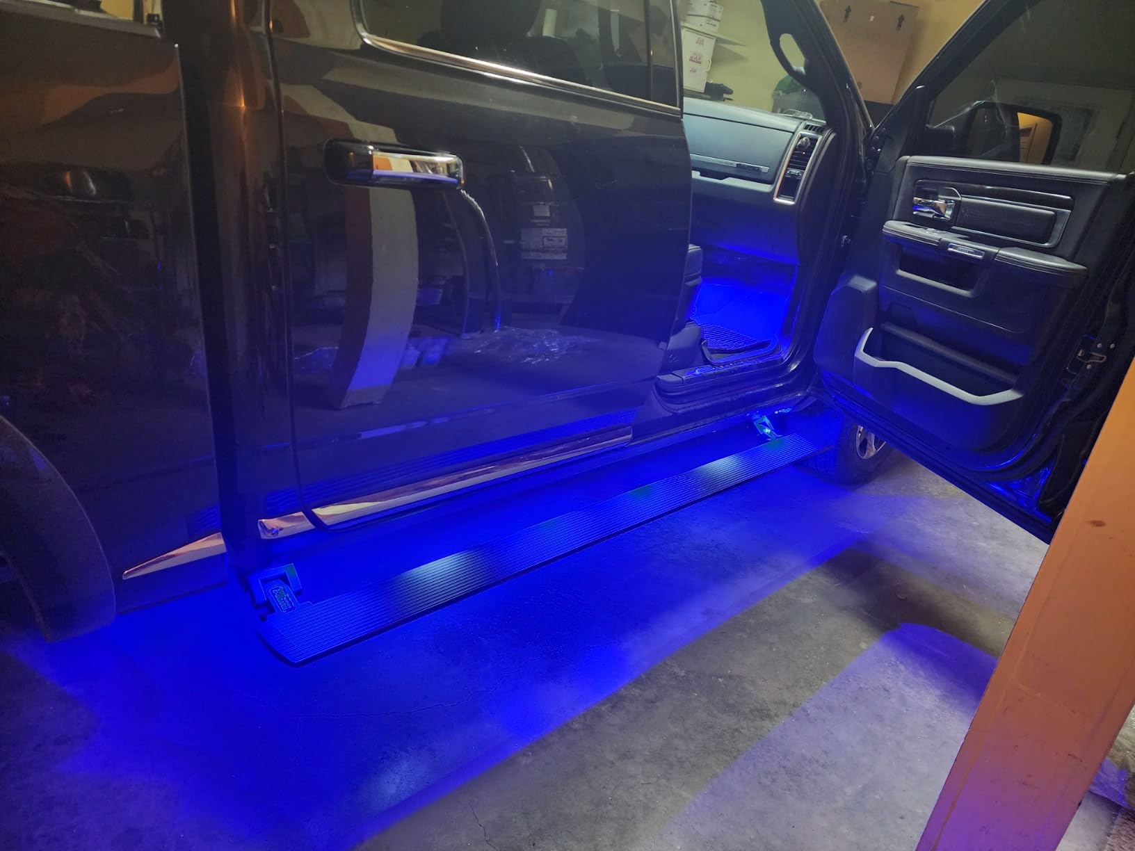 Rough Country Power Running Boards with LED Step Lights for Ram 1500, Crew Cab (2009-2018) - Dual Motor Electric Powerstep Board & Retractable Truck Steps customer photo 2